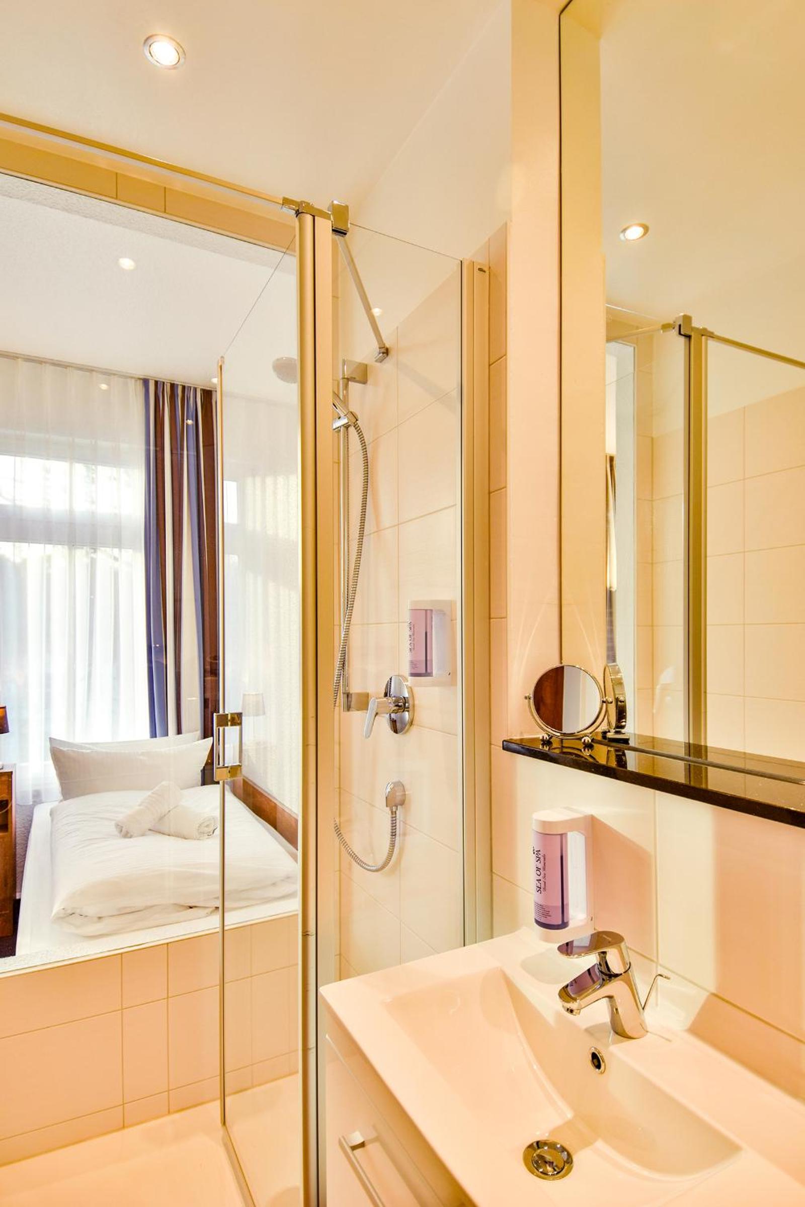 Single Room photo 2