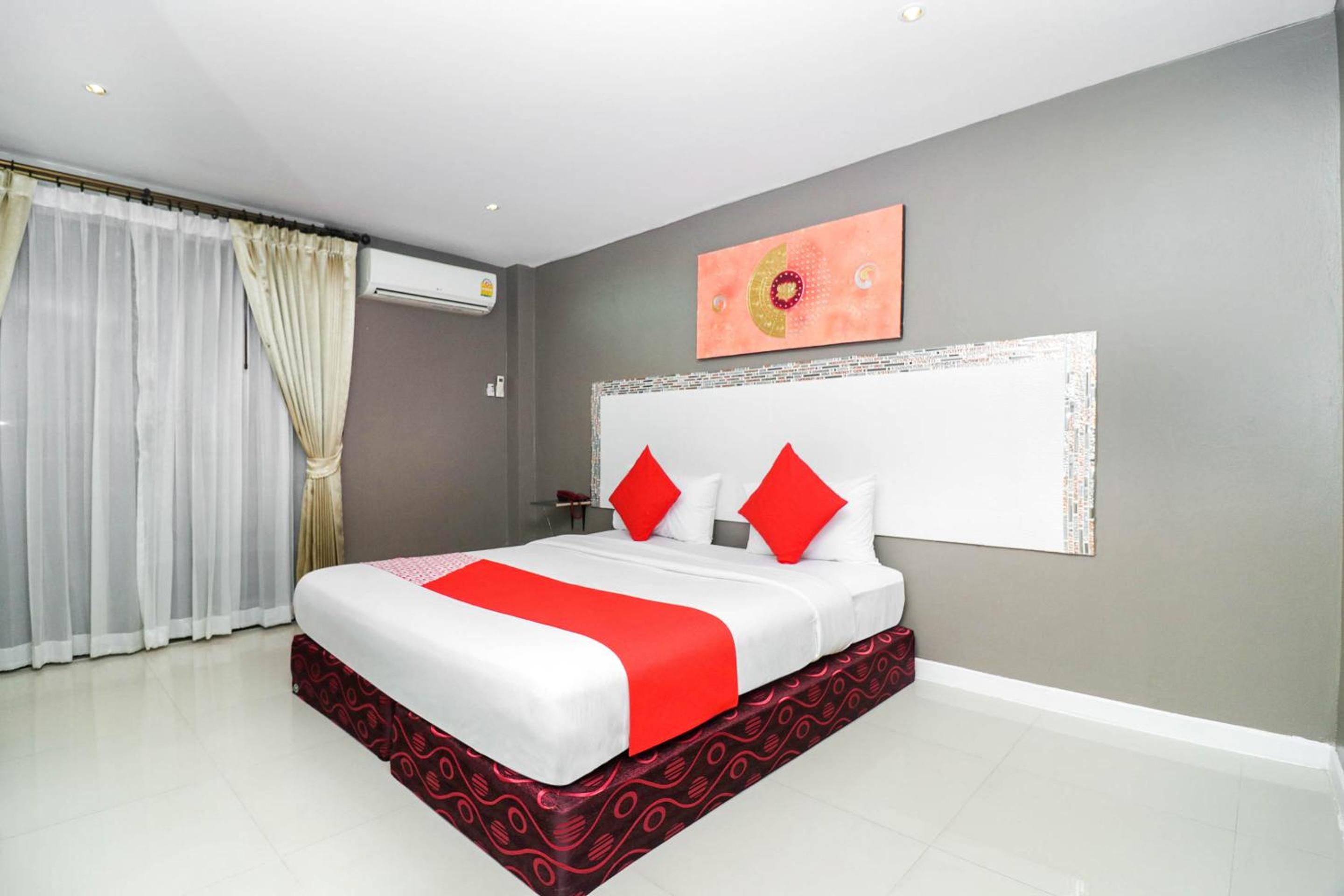 Double Room with Pool View photo 1
