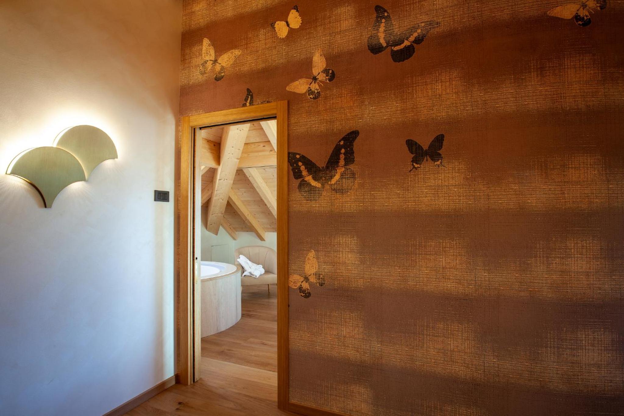 Penthouse Suite - Photo 2