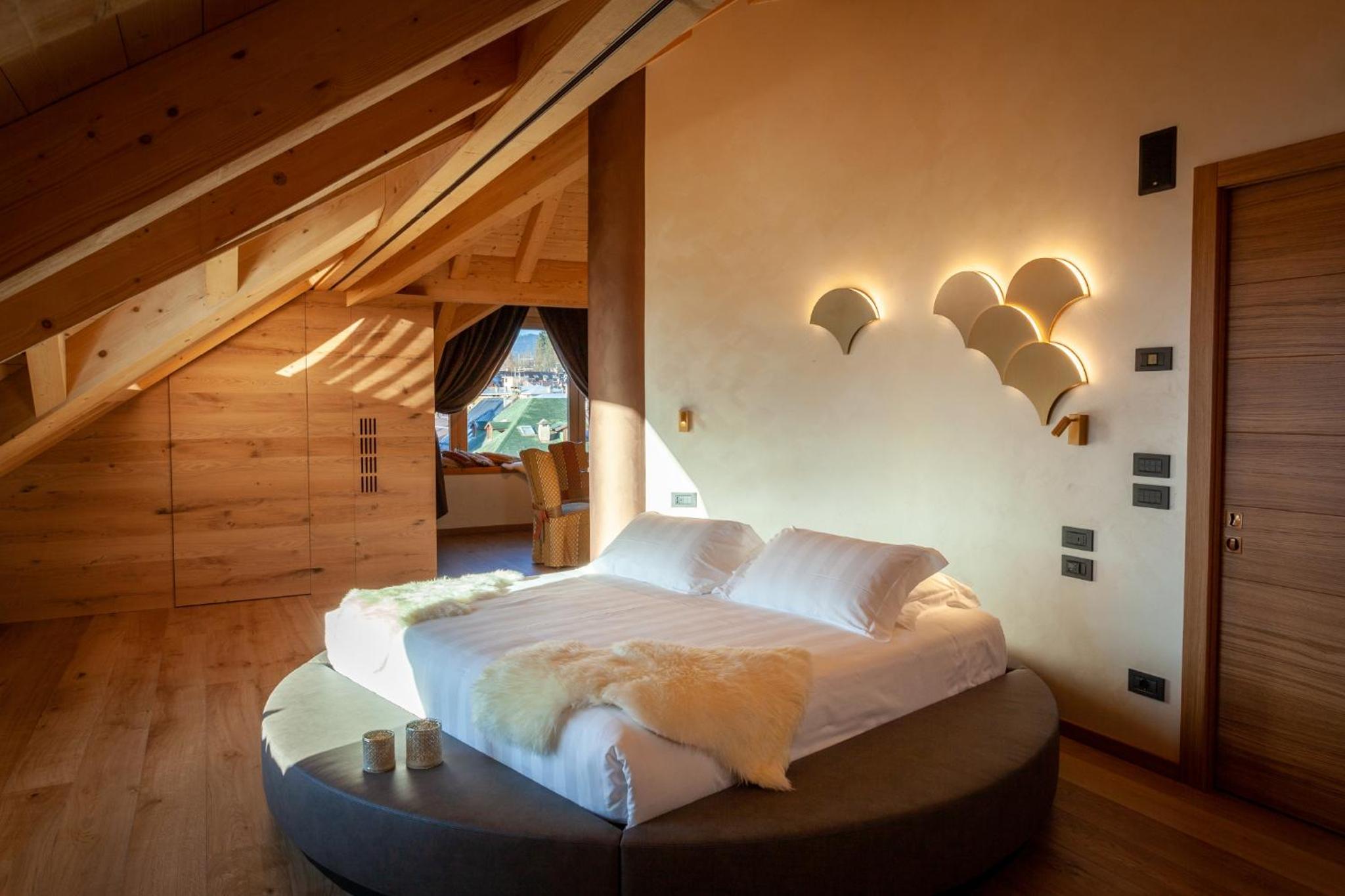 Penthouse Suite - Photo 11