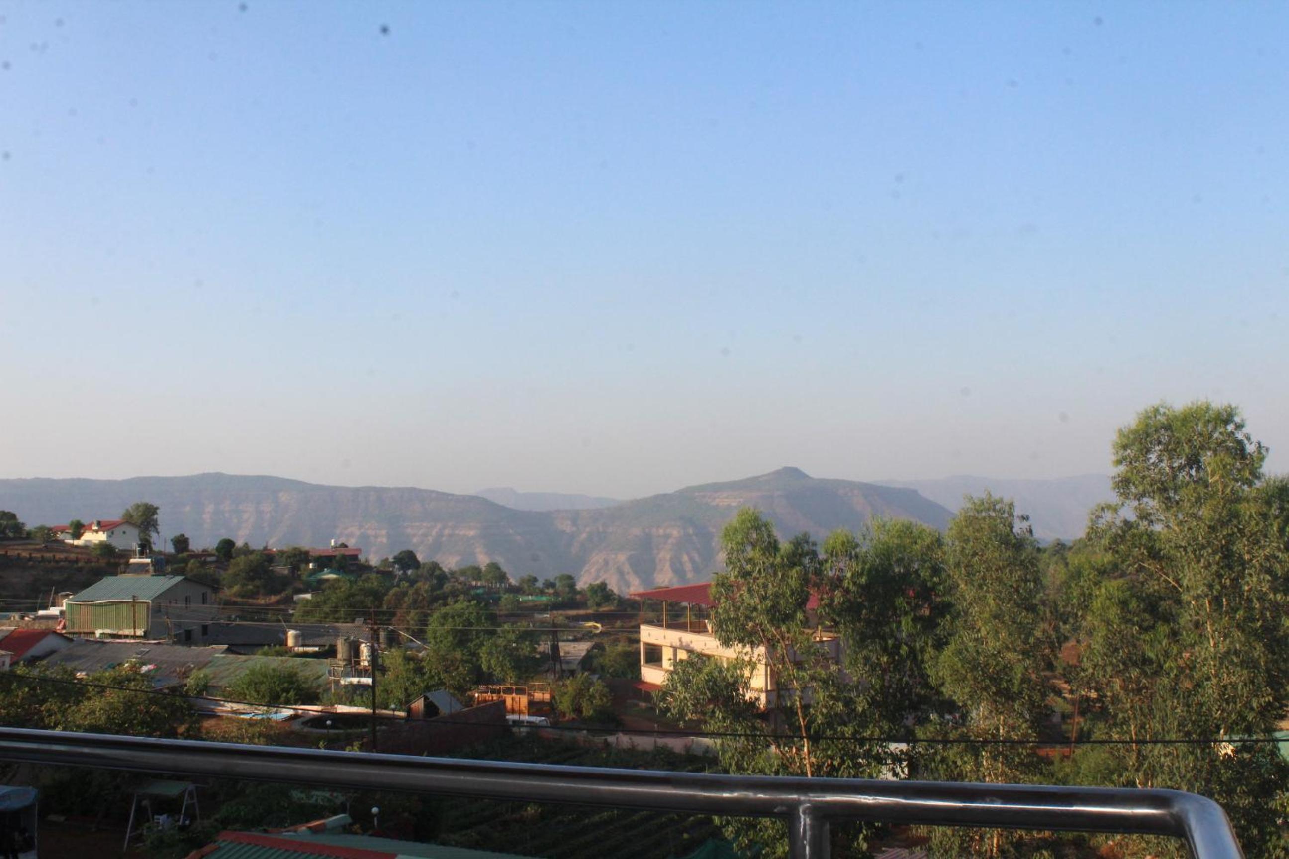 Standard Double Room with Balcony photo 3