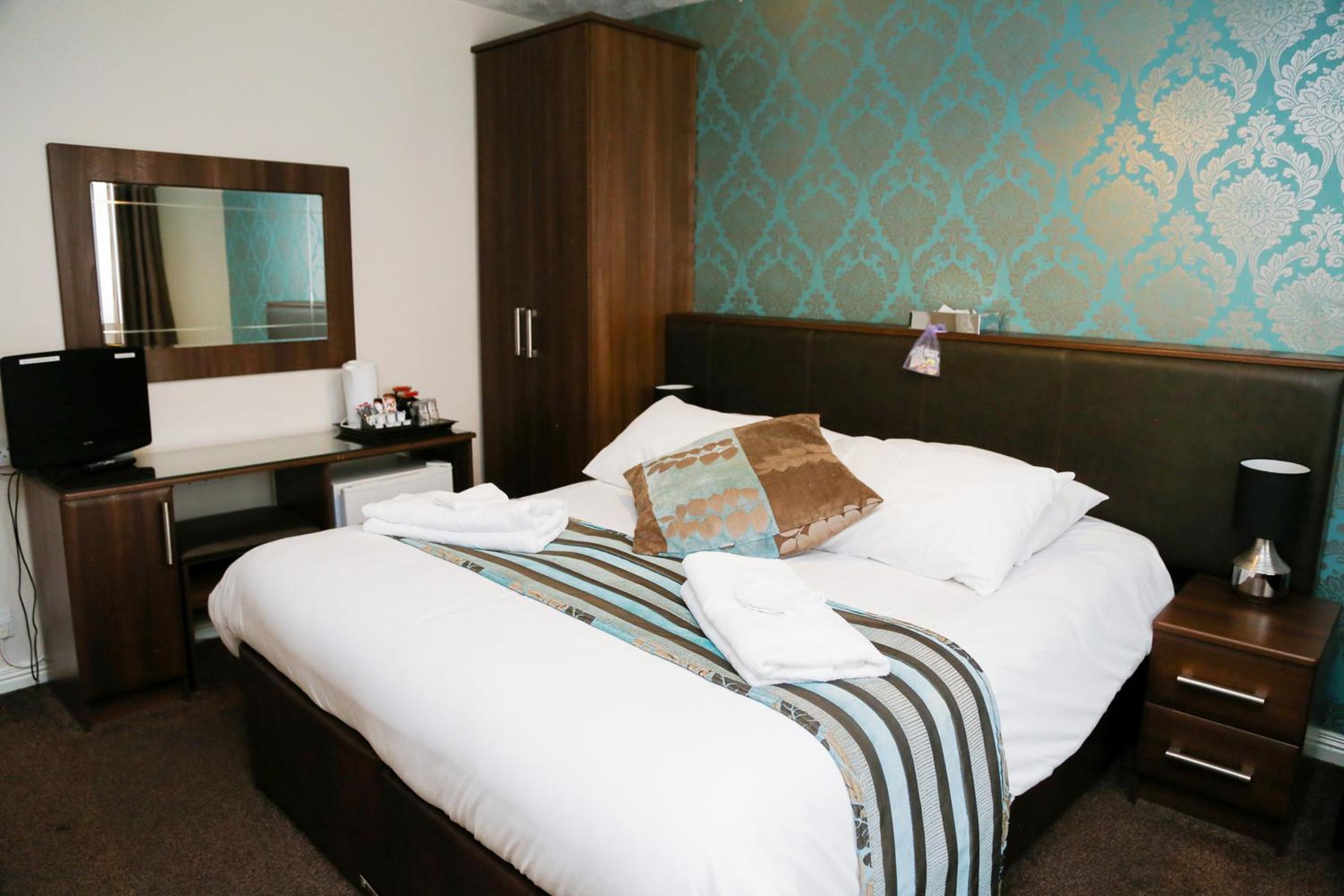 Small Double Room photo 1