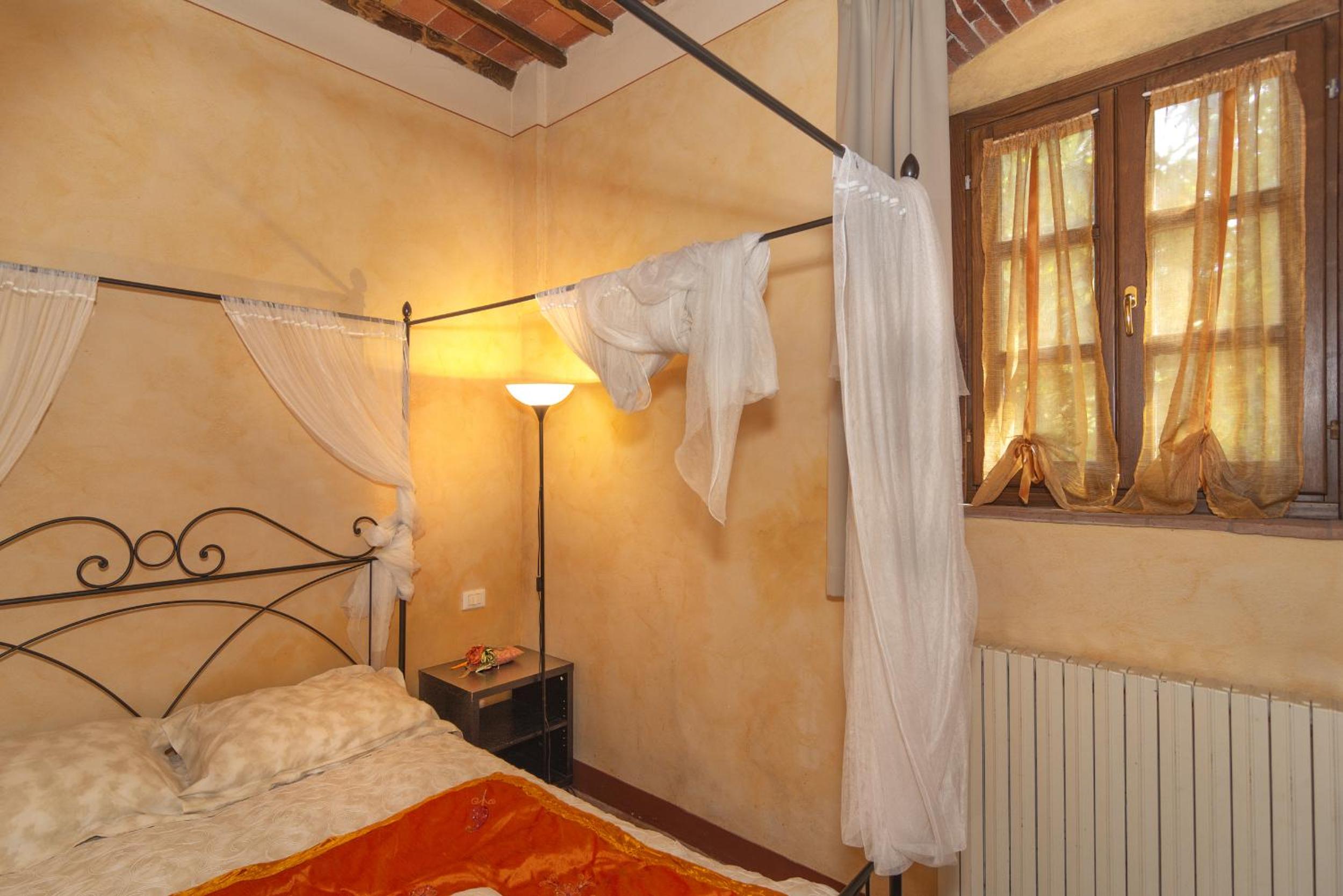 Apartment - Ground Floor - Separate Building - Photo 1