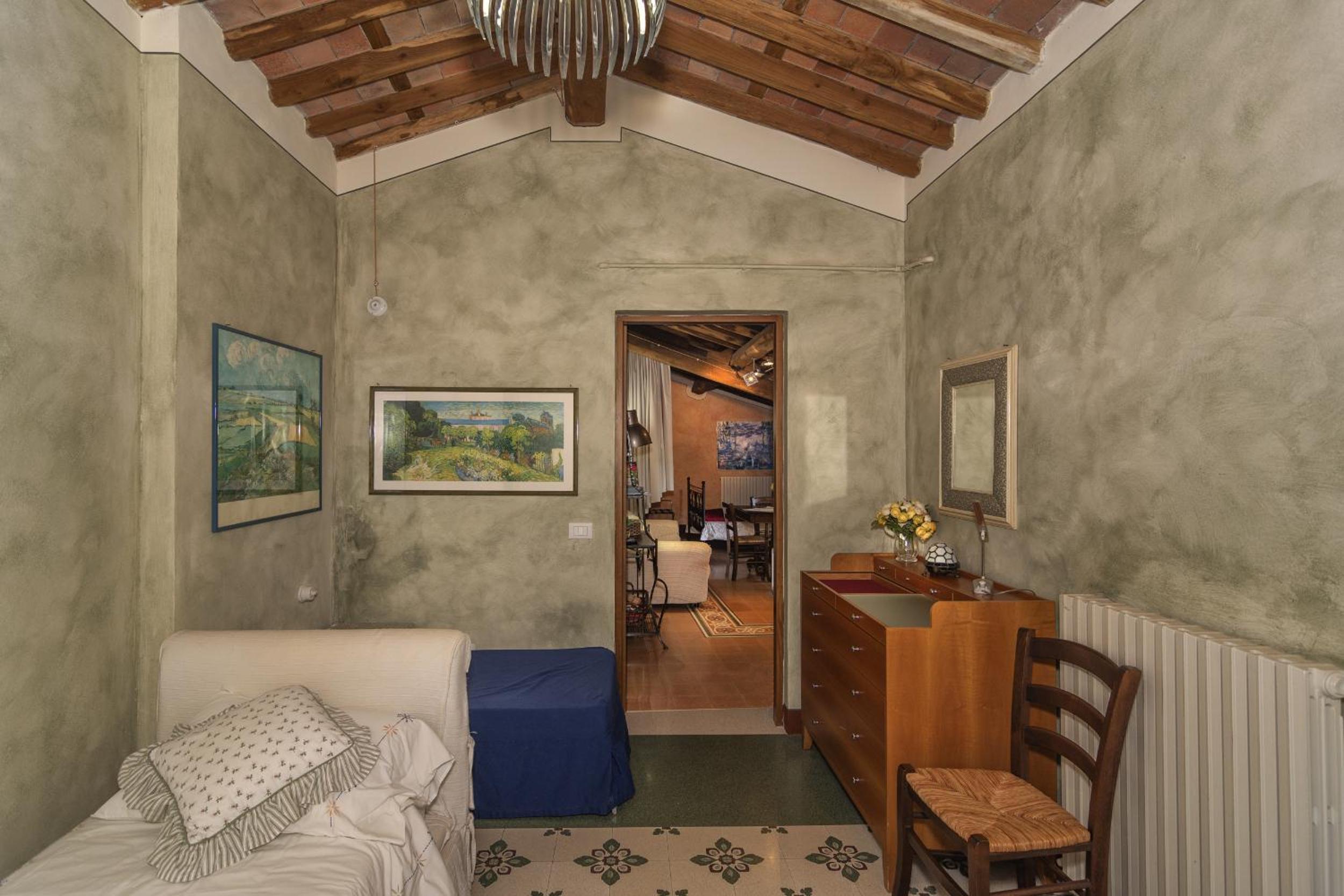 Two-Bedroom Apartment - Separate Building - Photo 6
