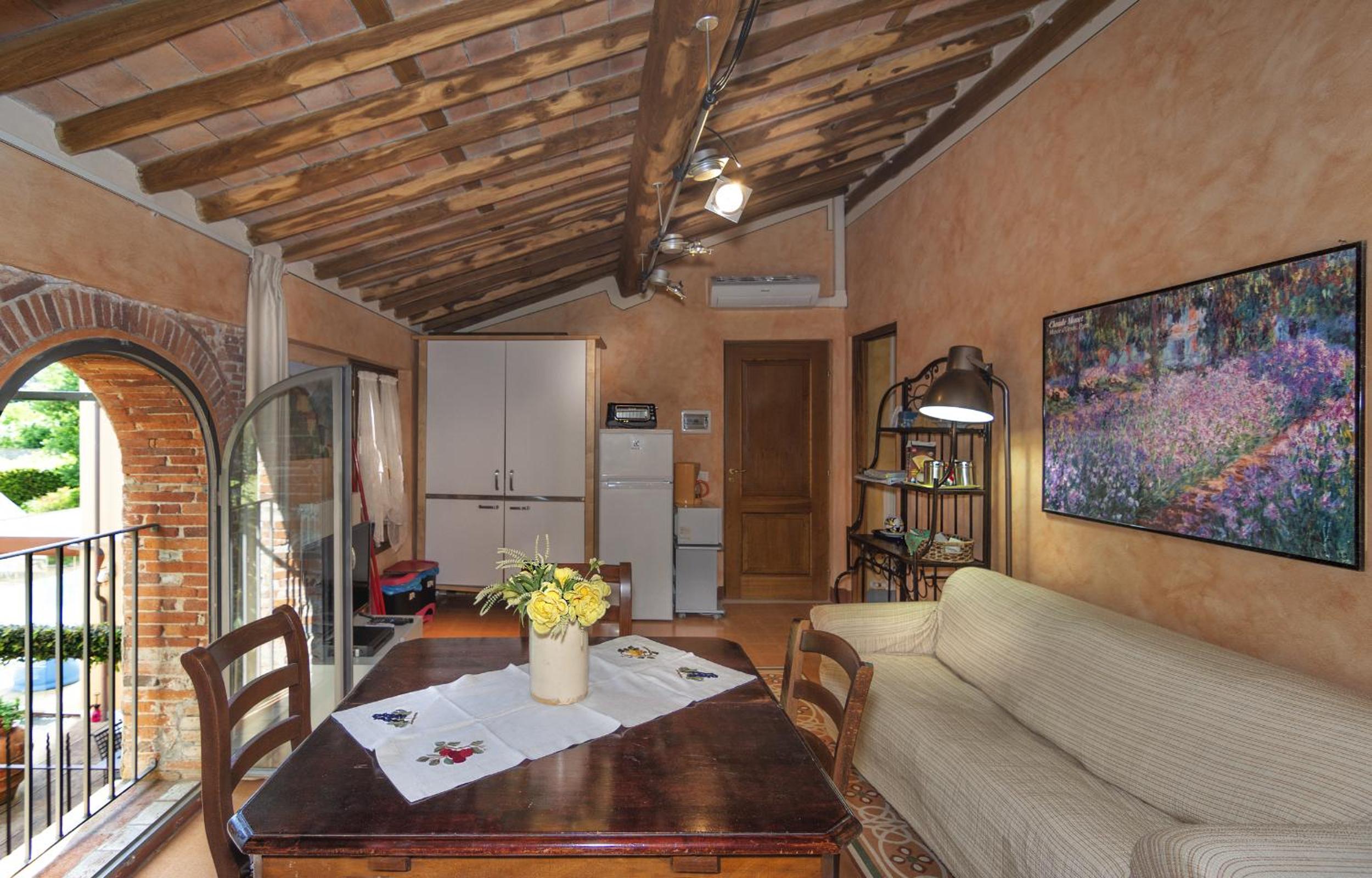 Two-Bedroom Apartment - Separate Building - Photo 4