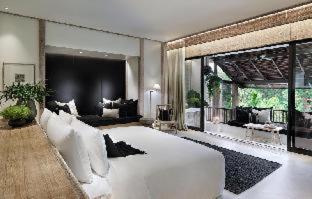 Quarto #323042913