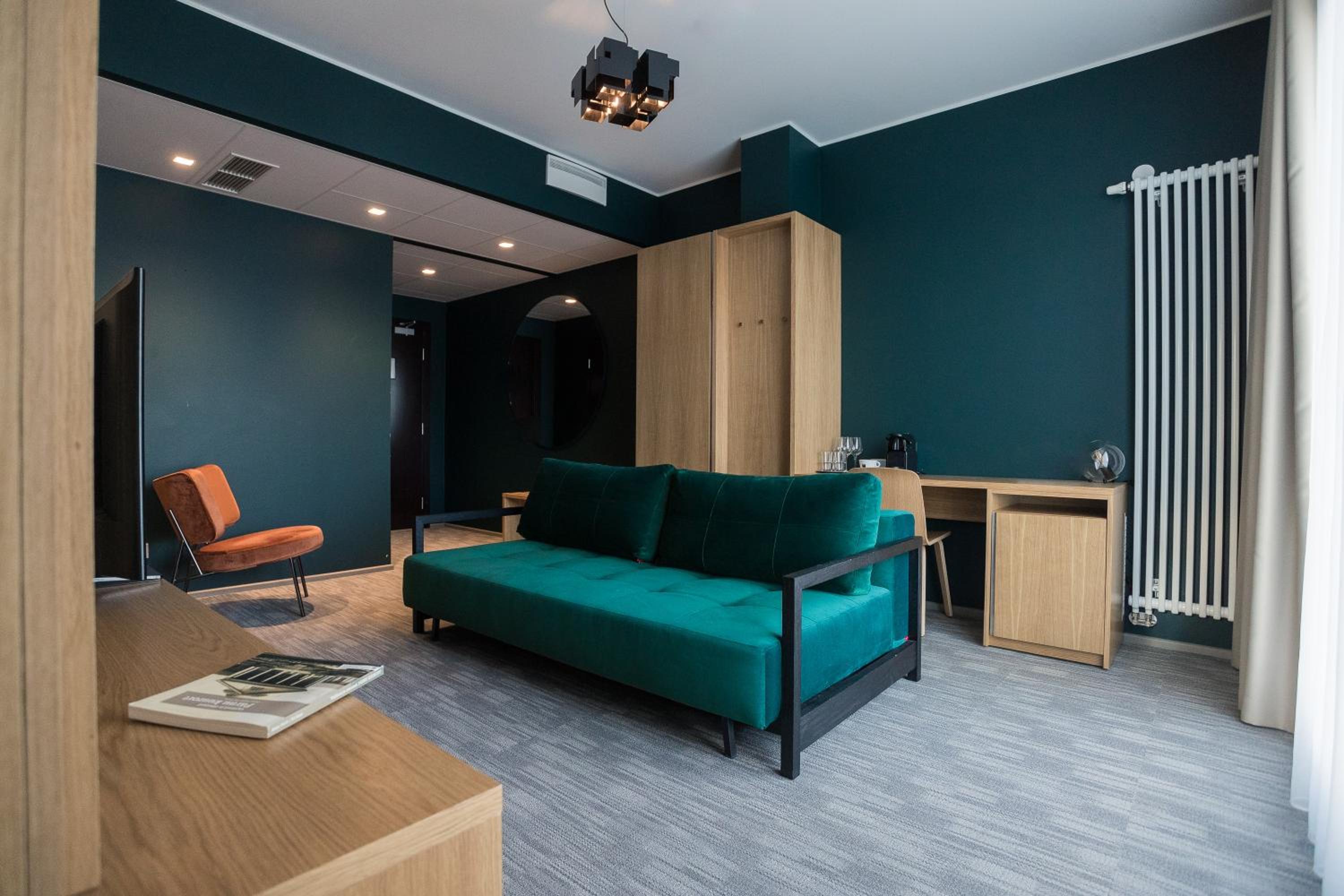Deluxe Suite - Photo 3
