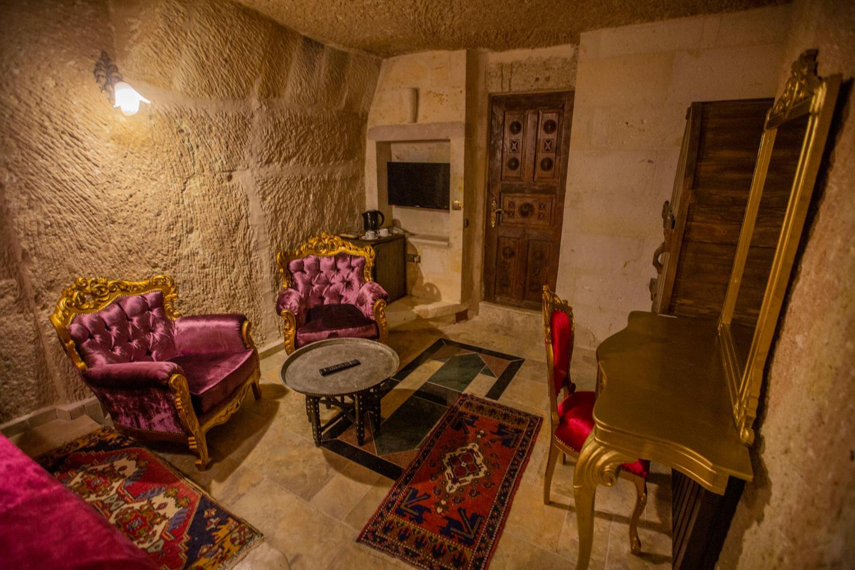 Deluxe Suite With Turkish Bath photo 3