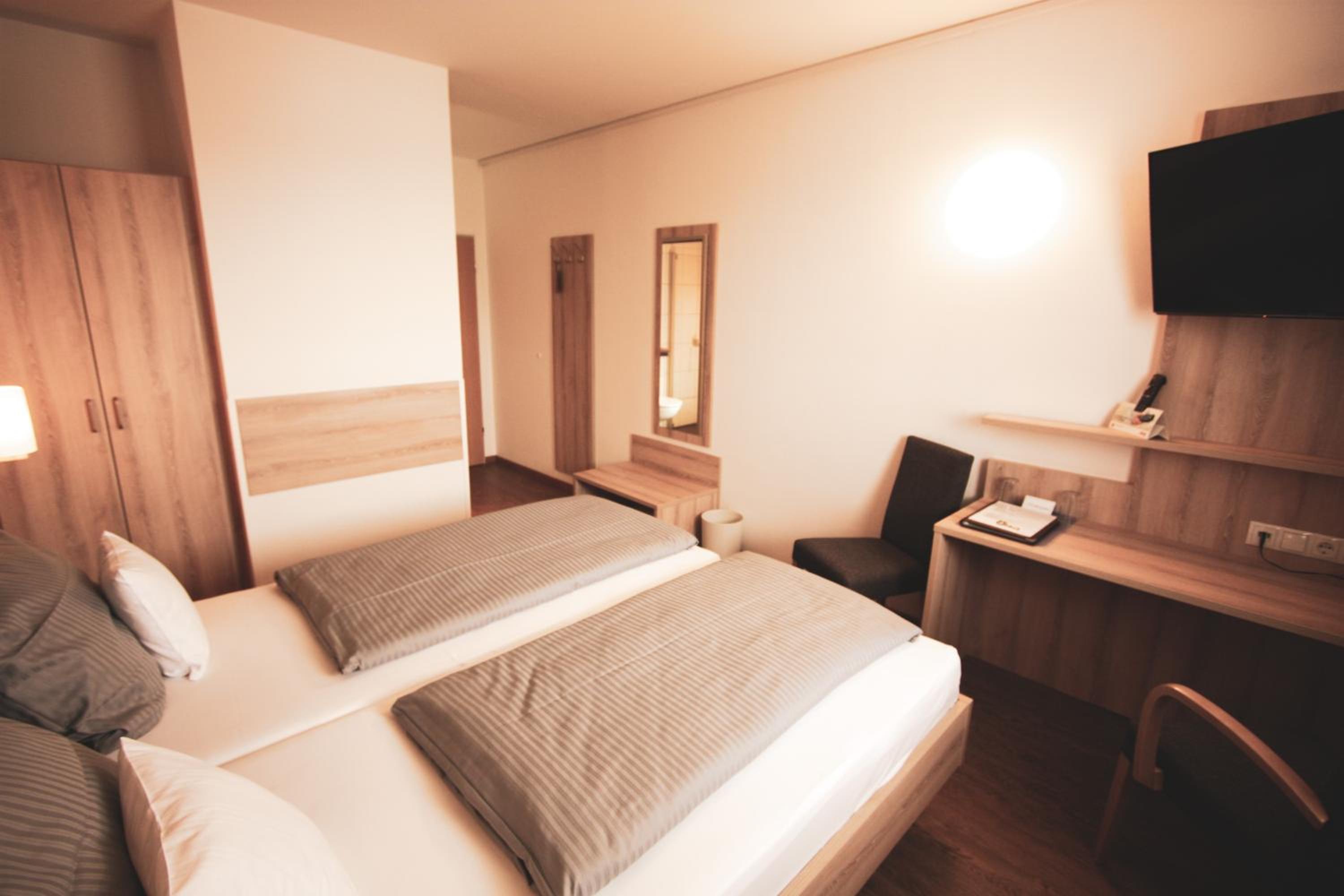 Double Room - Photo 3
