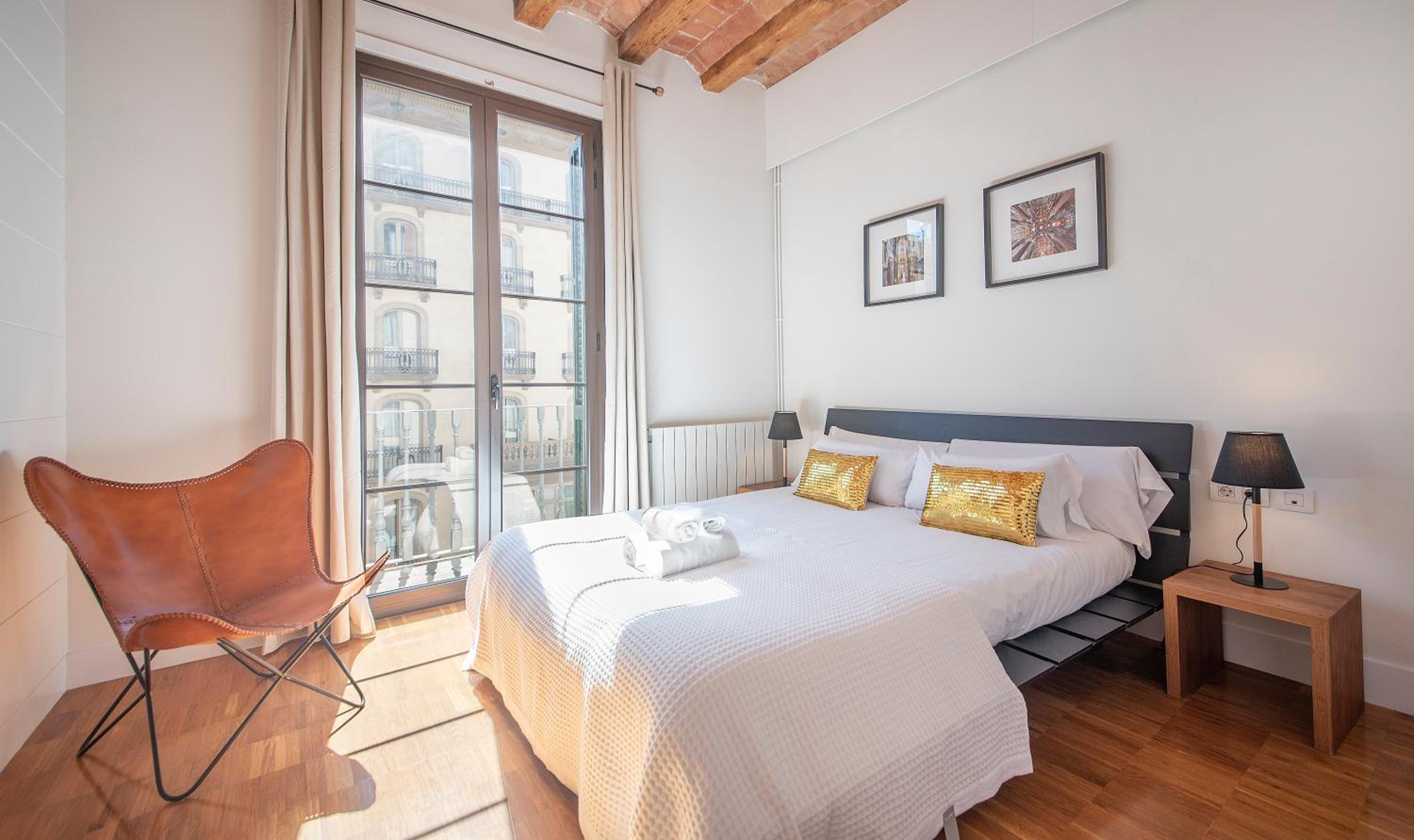 Apartment with Balcony- Carrer Pelai 5 photo 3