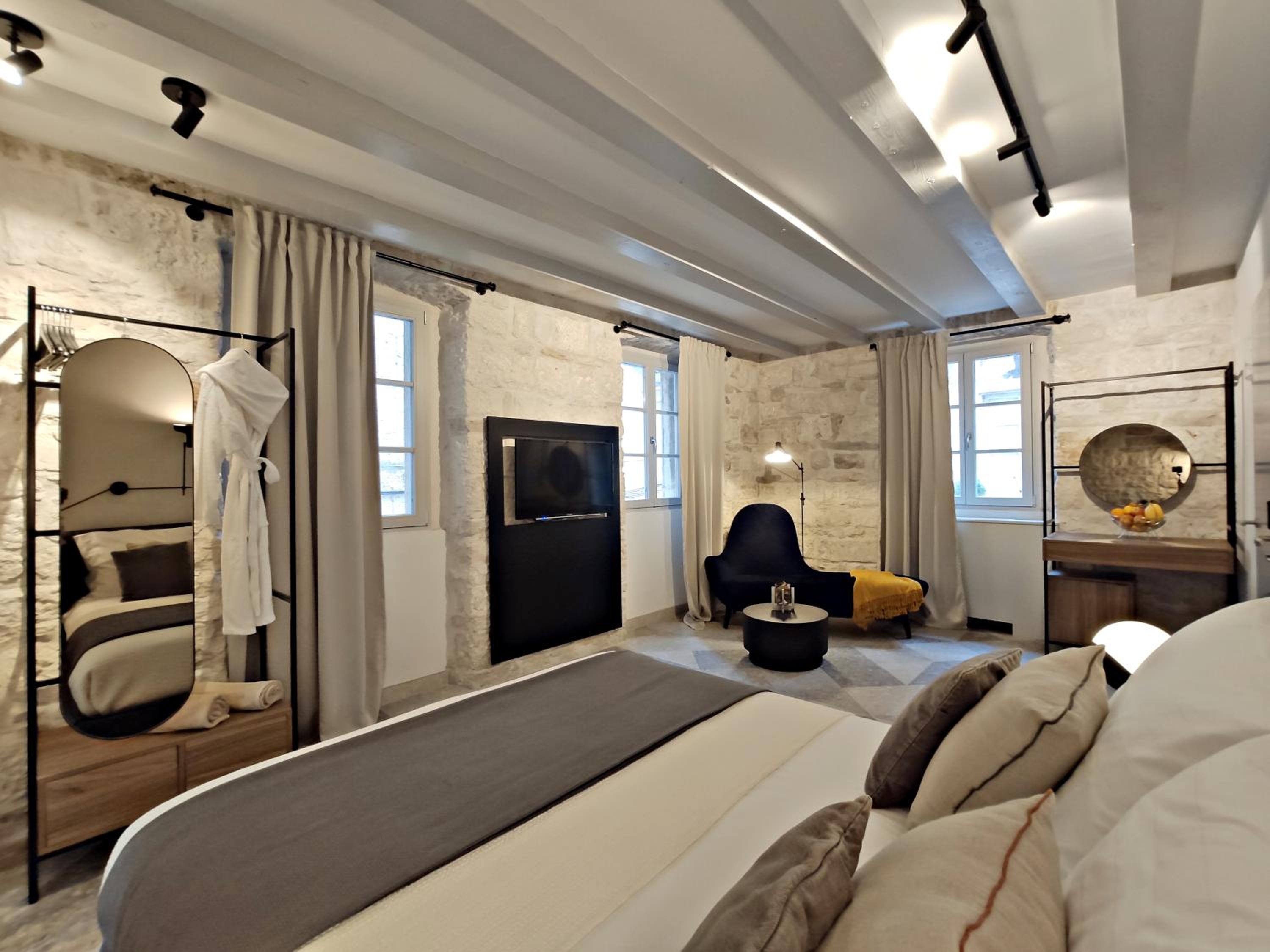 Superior Queen Double Room with Balcony photo 3