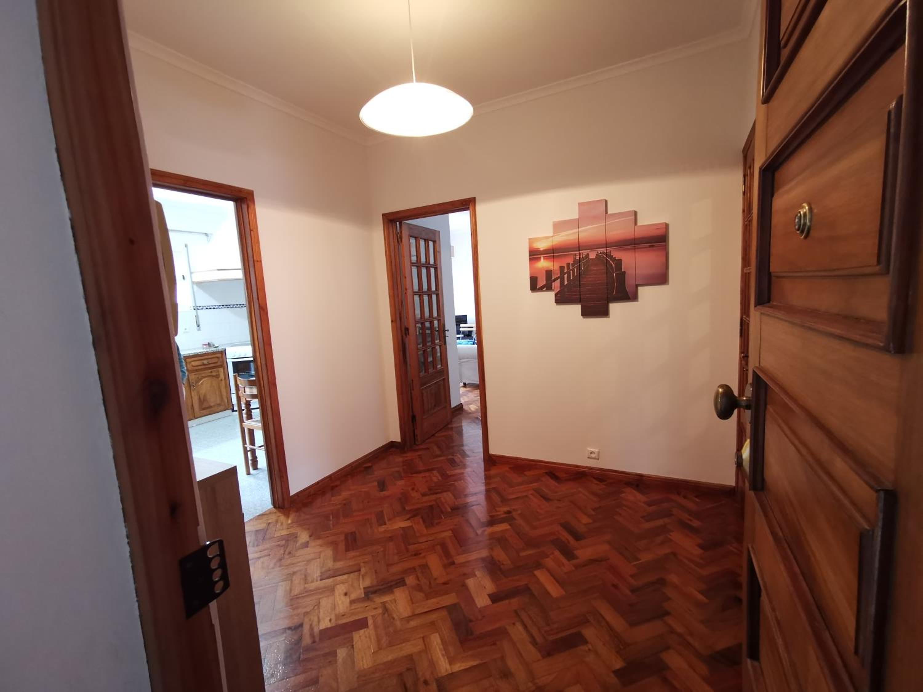 Three-Bedroom Apartment - Photo 6
