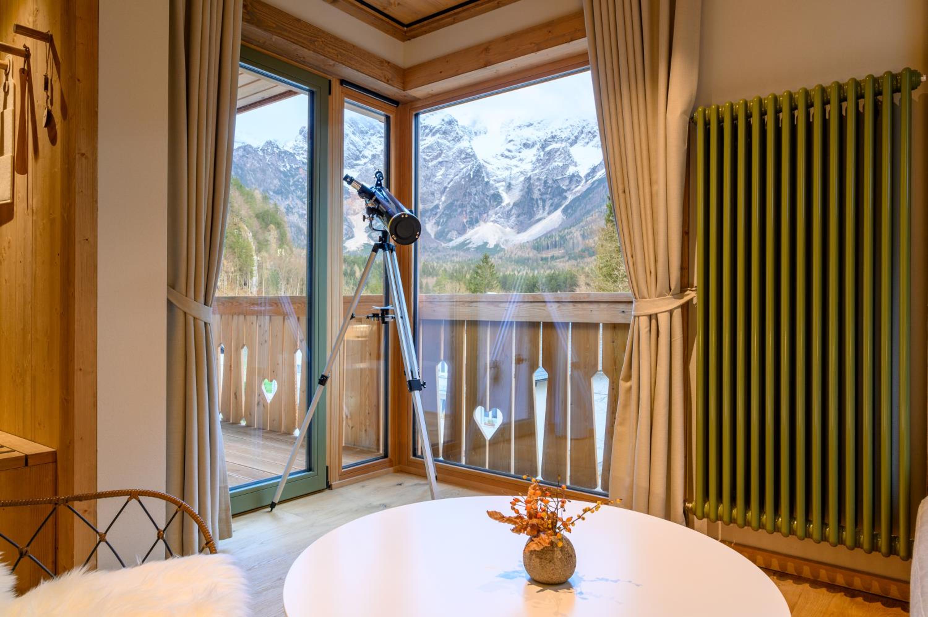 Deluxe Suite - Photo 1