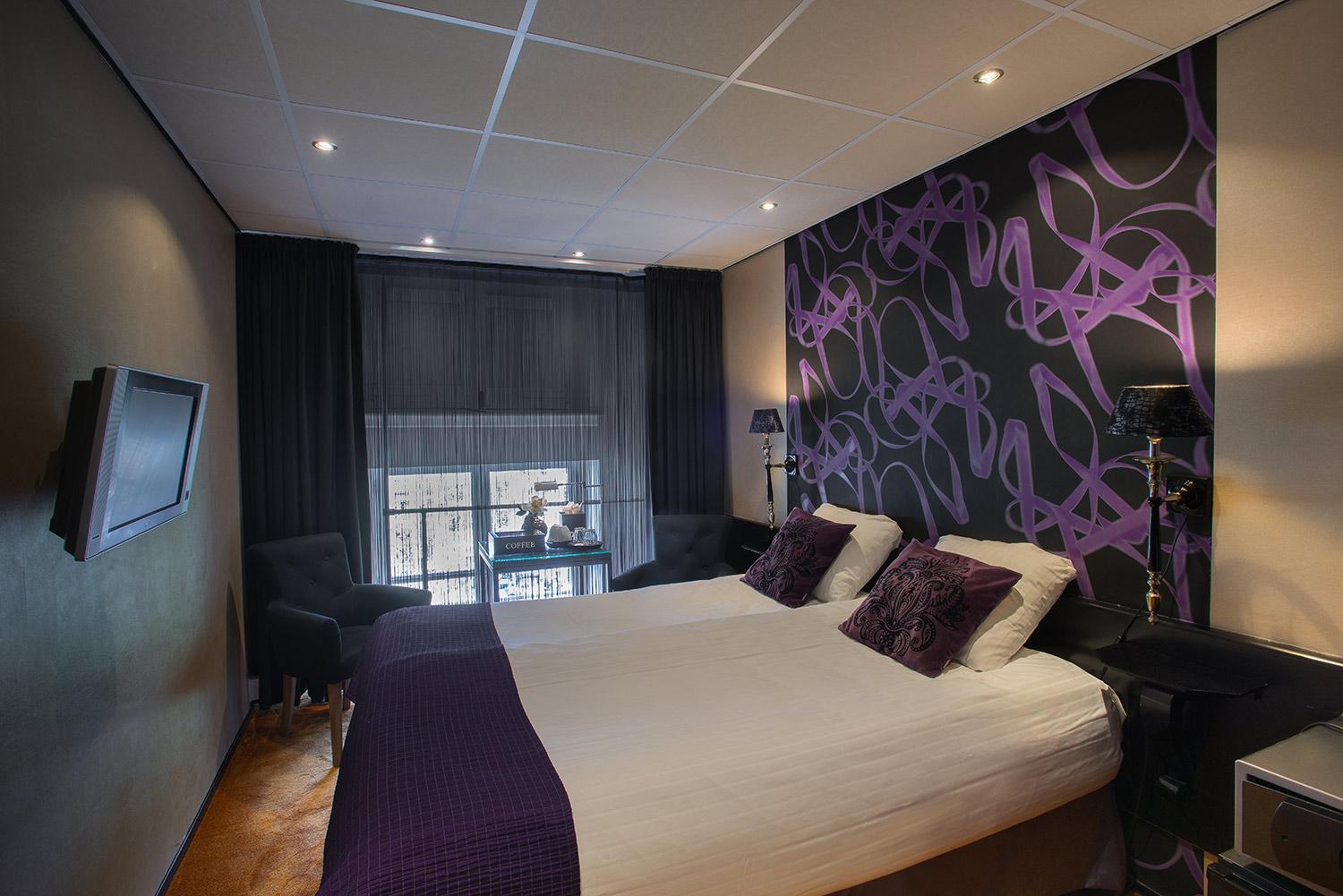 Standard Double Room with Canal View photo 2
