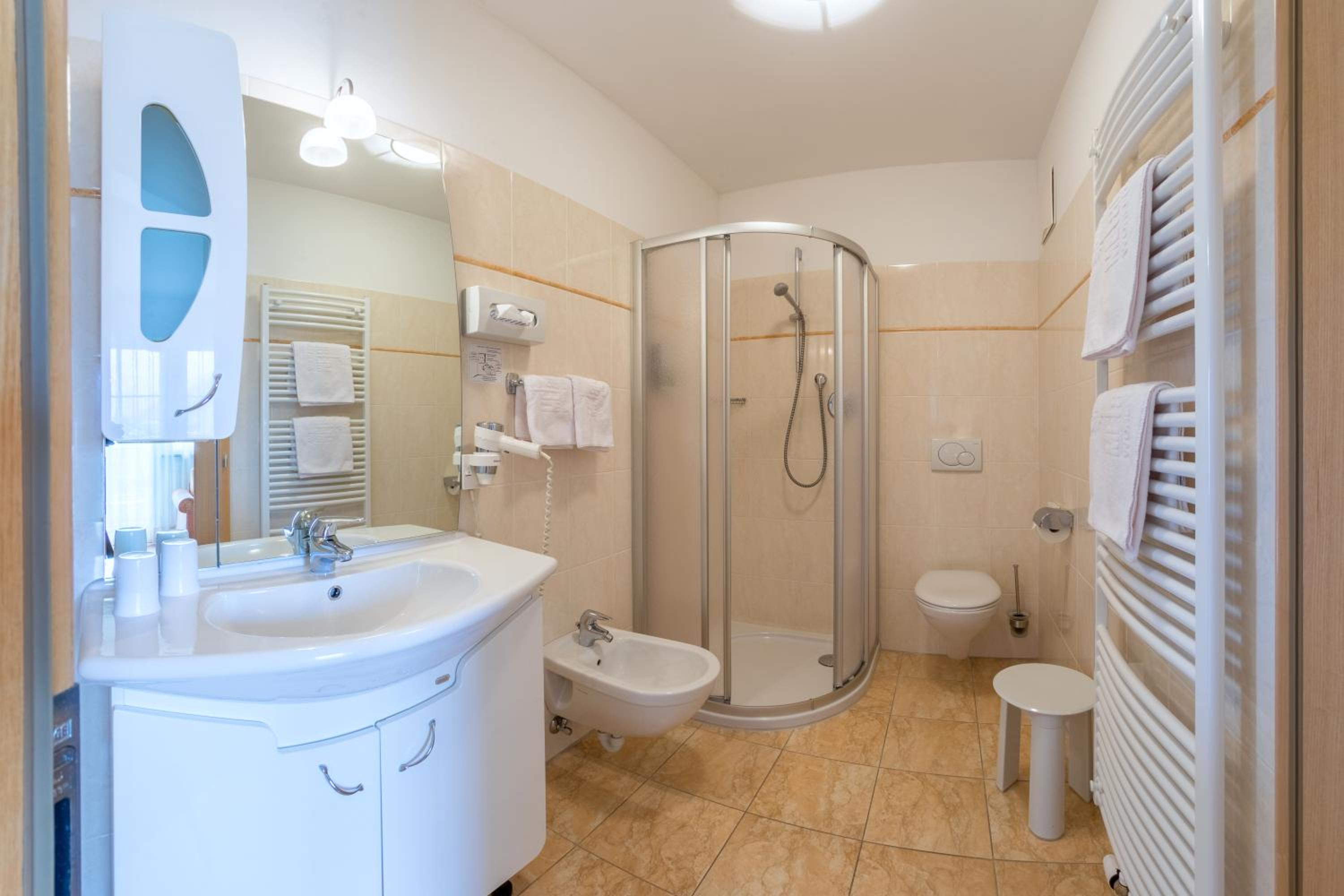 Superior Double Room - Photo 4