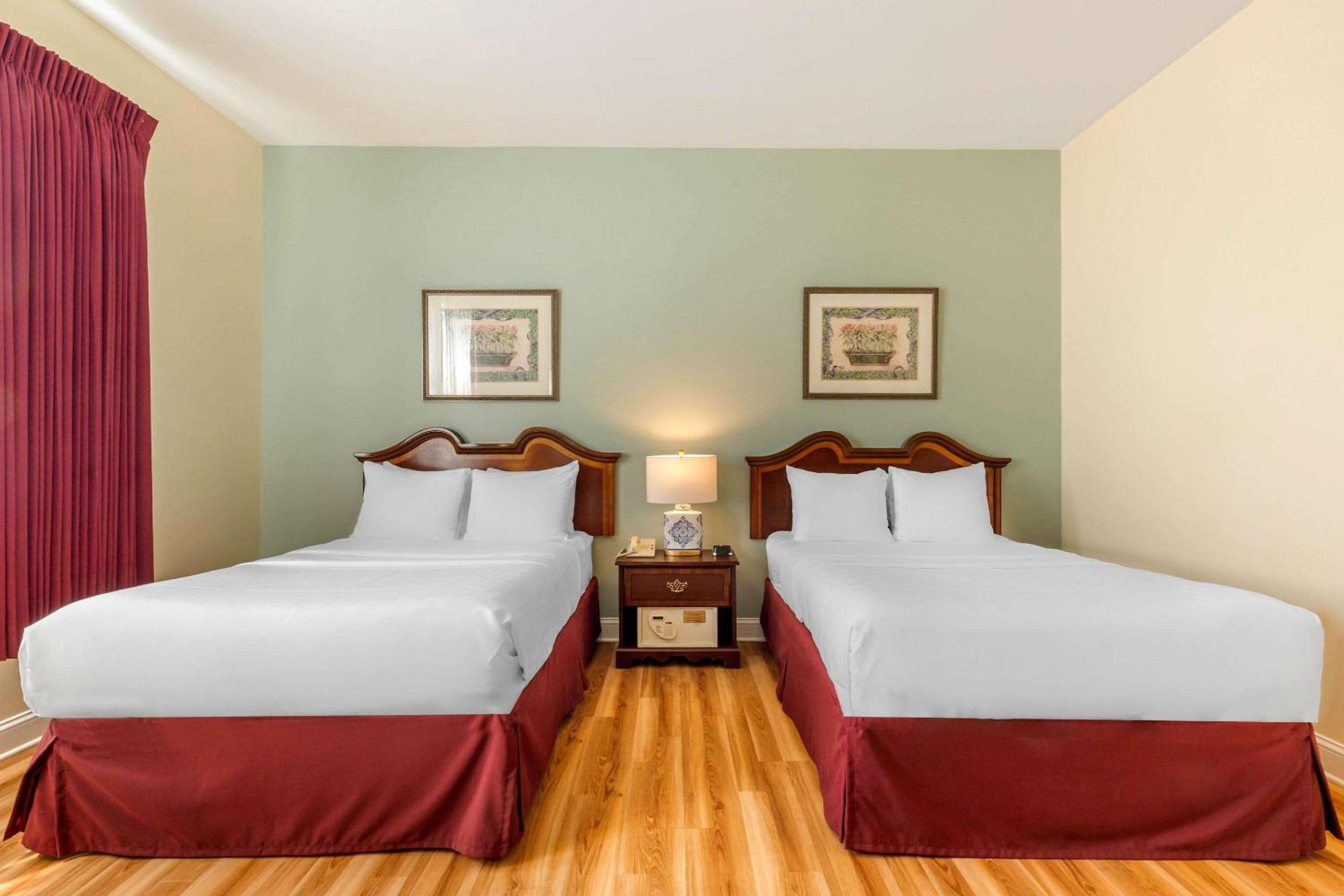 Double Room with Two Double Beds - Non-Smoking - Photo 5