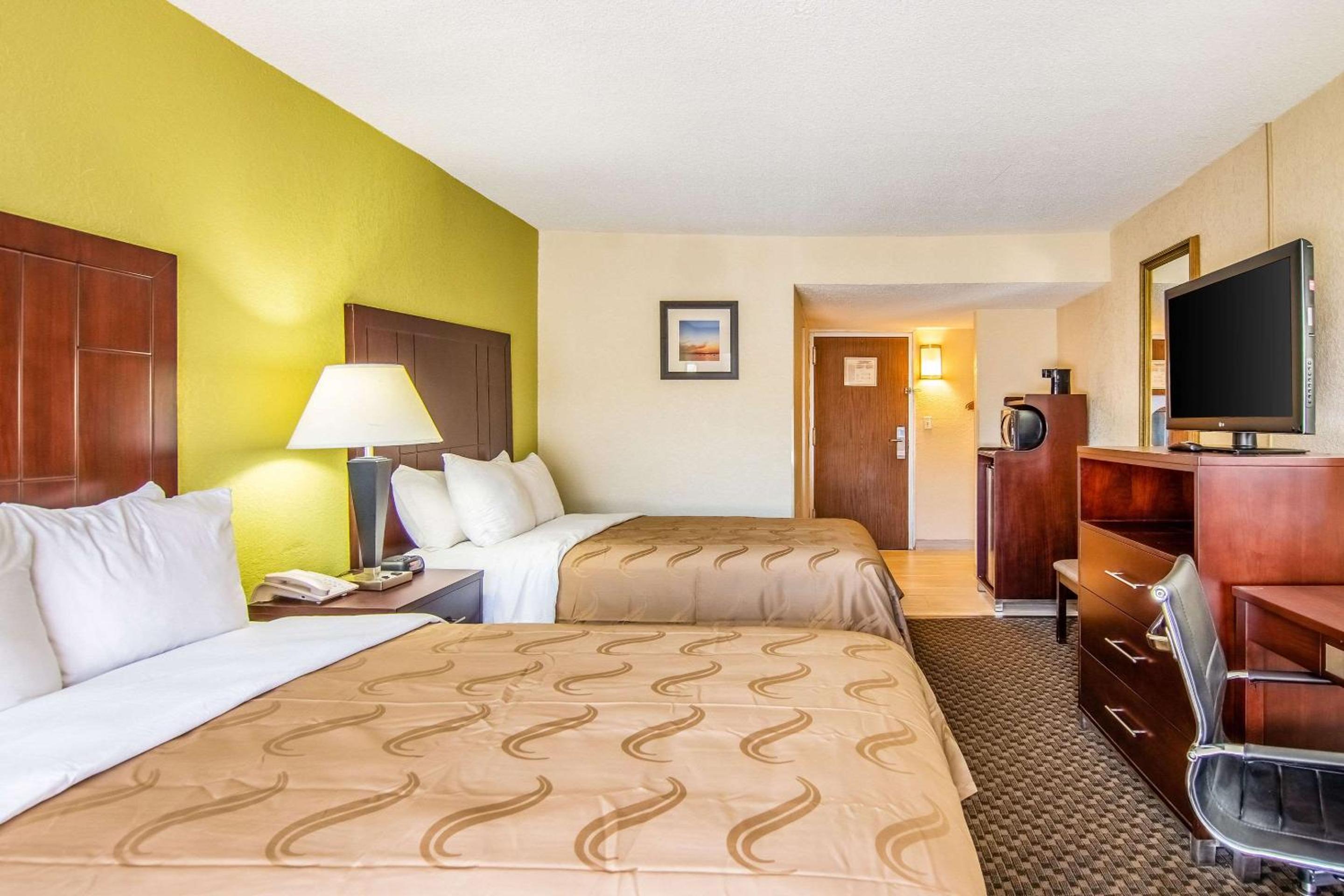 Double Room with Two Double Beds - Non-Smoking