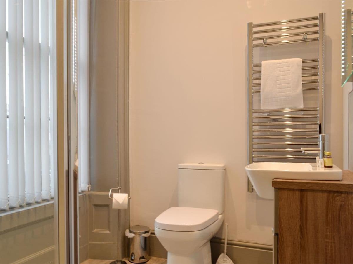 One-Bedroom Apartment - Photo 5