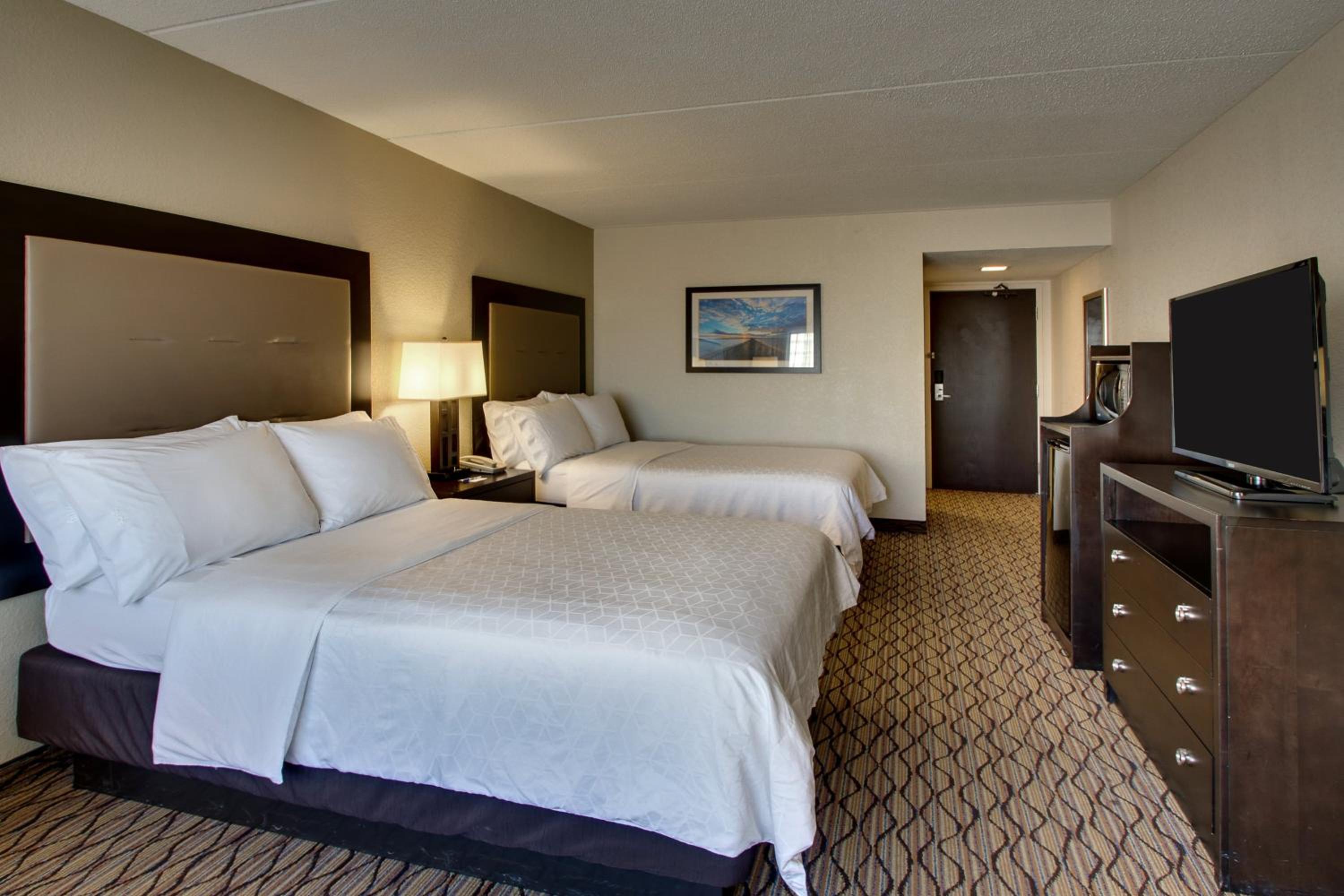 Standard Double Room with Two Double Beds - Photo 3