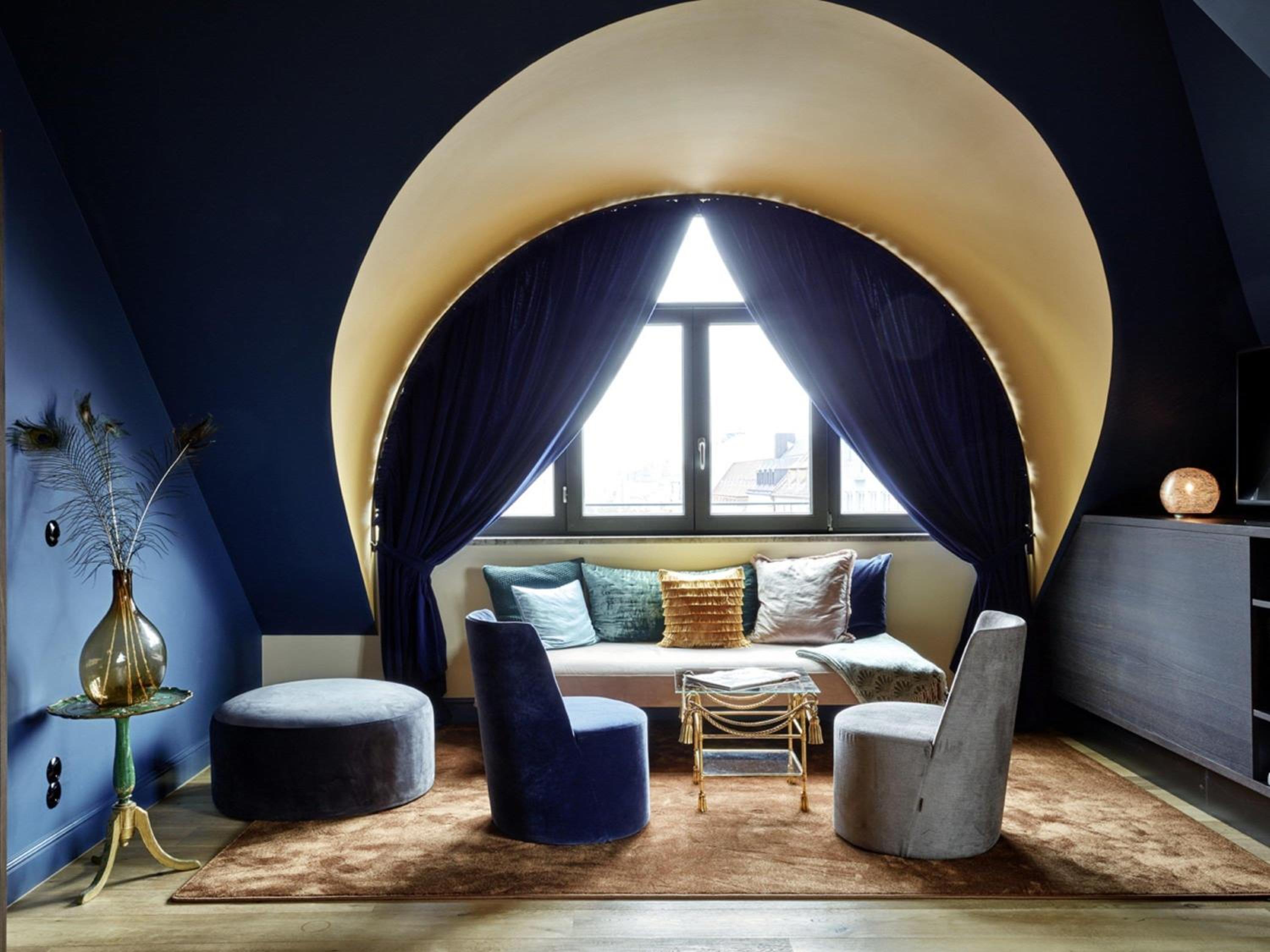 Swan Suite