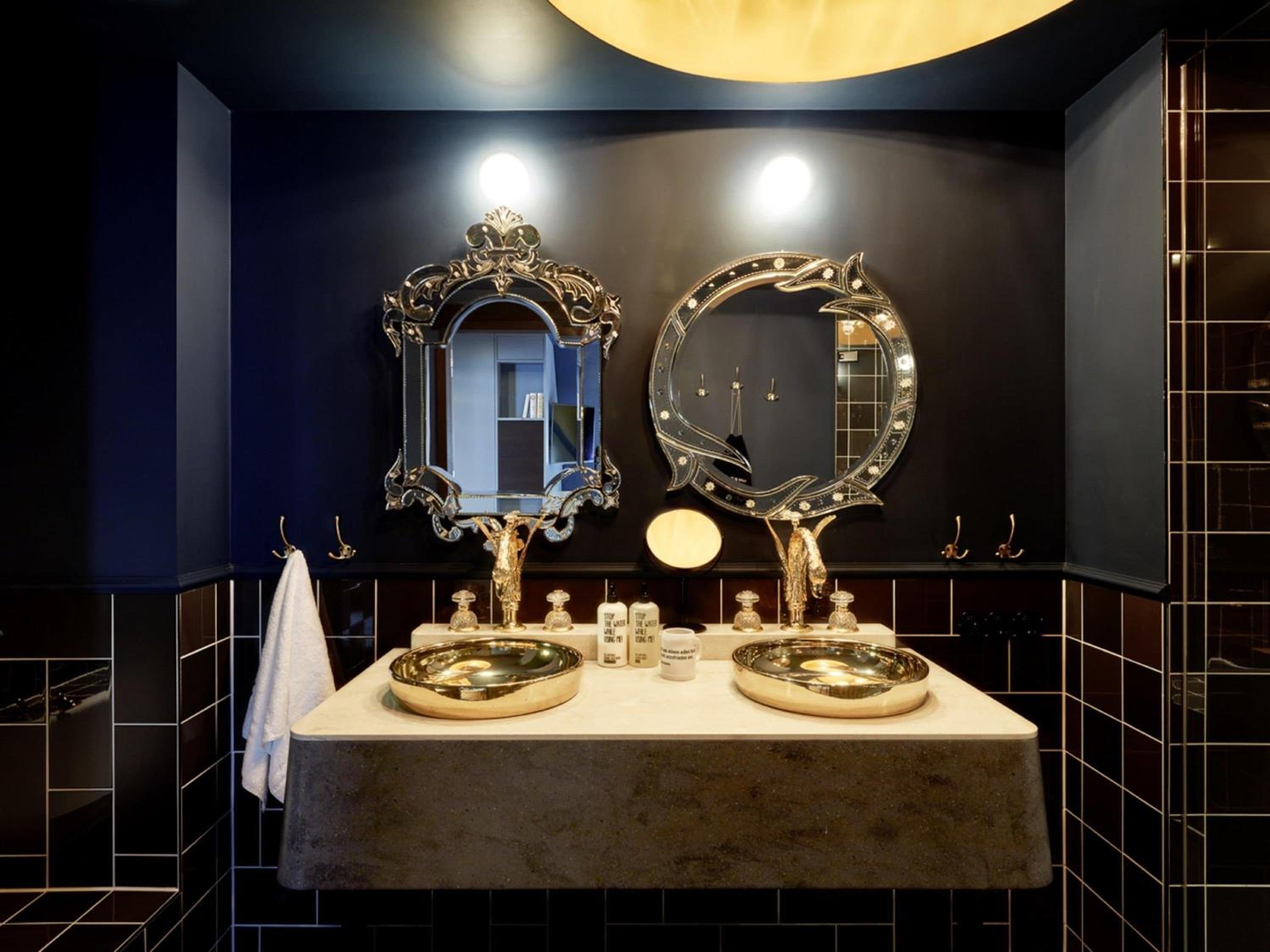 Peacock Suite