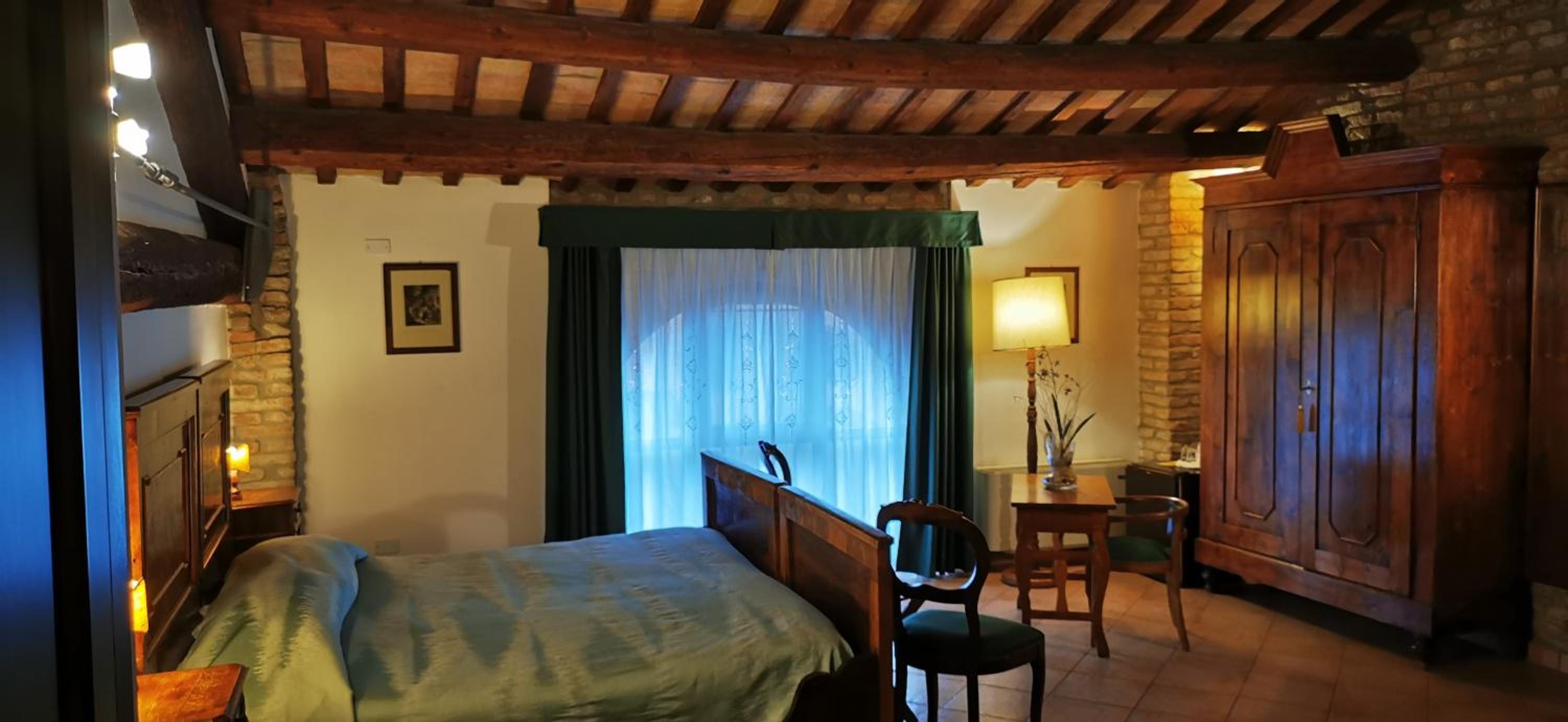 Deluxe Suite - Photo 3