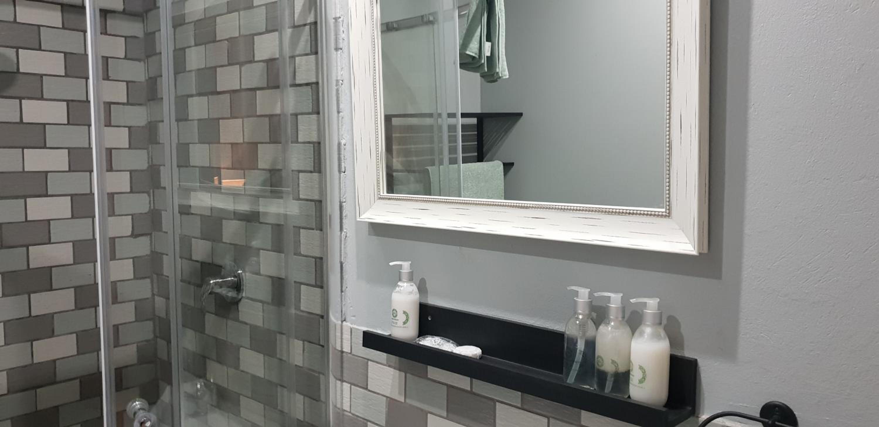 Large Double or Twin Room photo 2
