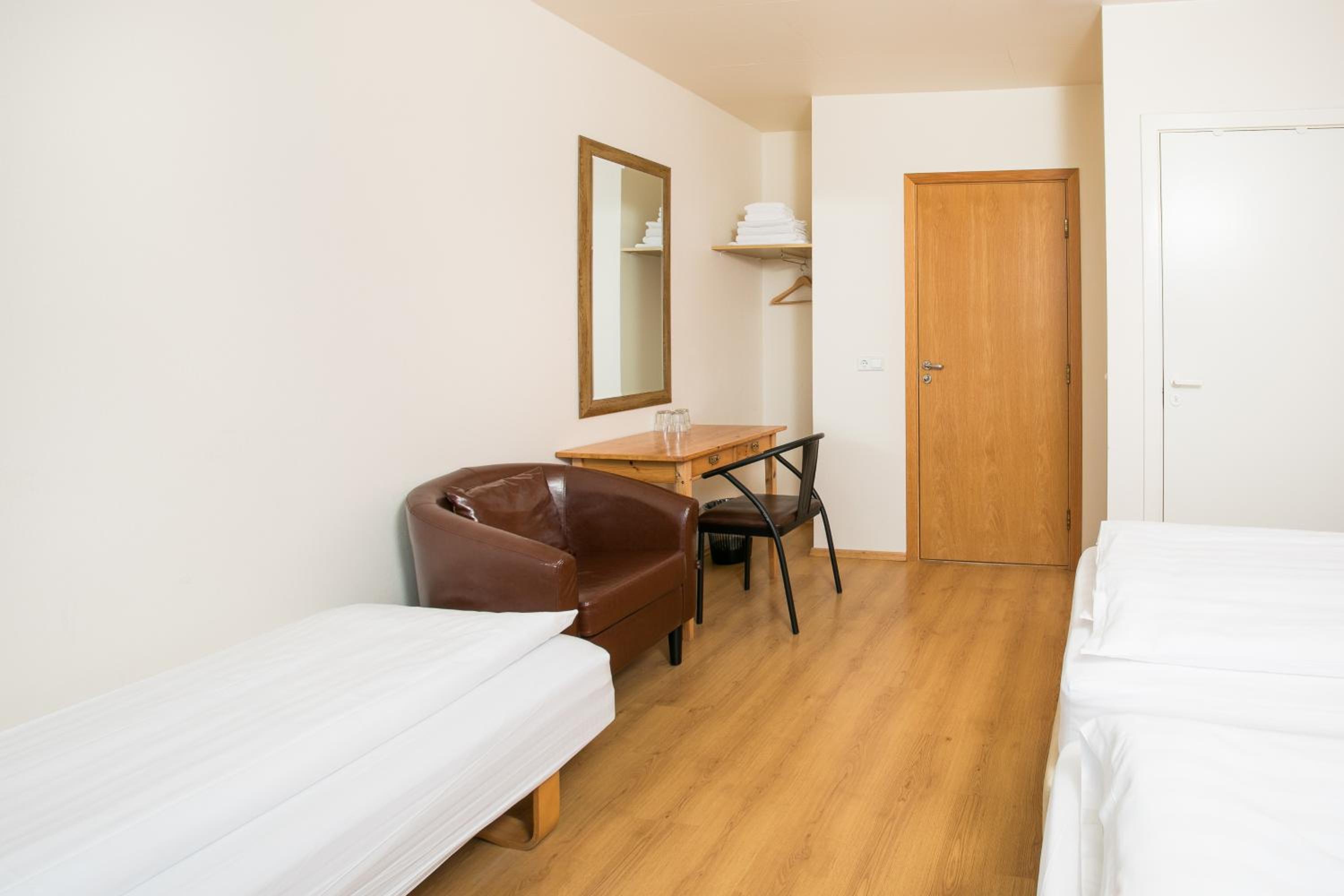 Standard Triple Room - Photo 7