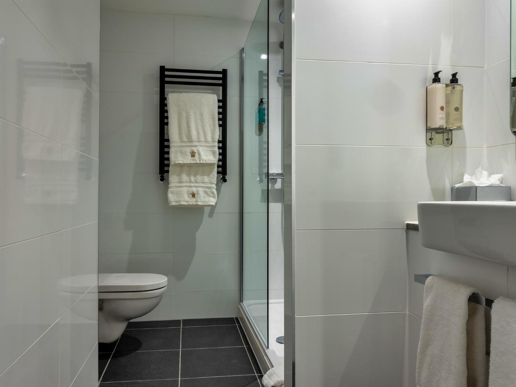 Standard Double Room - Photo 3