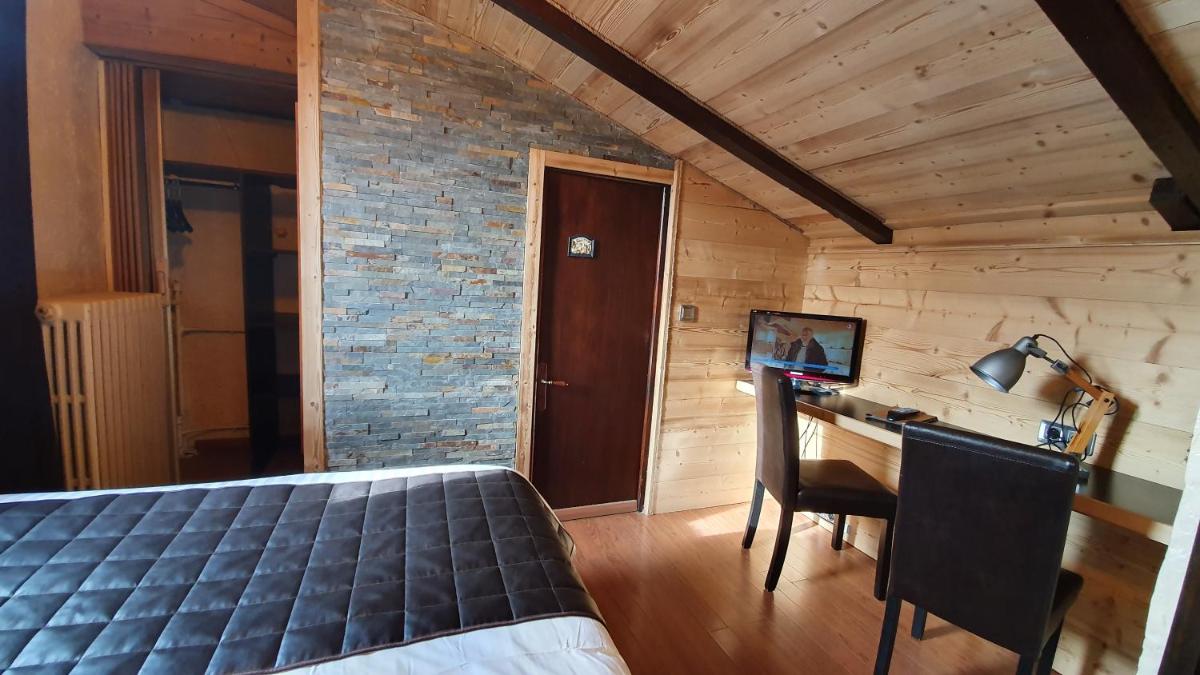 Basic Double Room photo 2