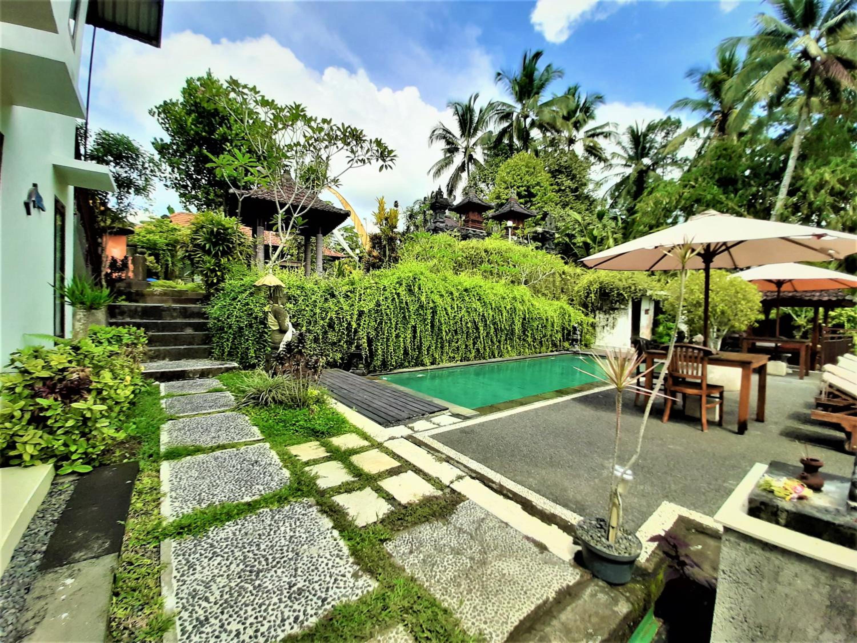 Family Room with Garden View - Photo 60