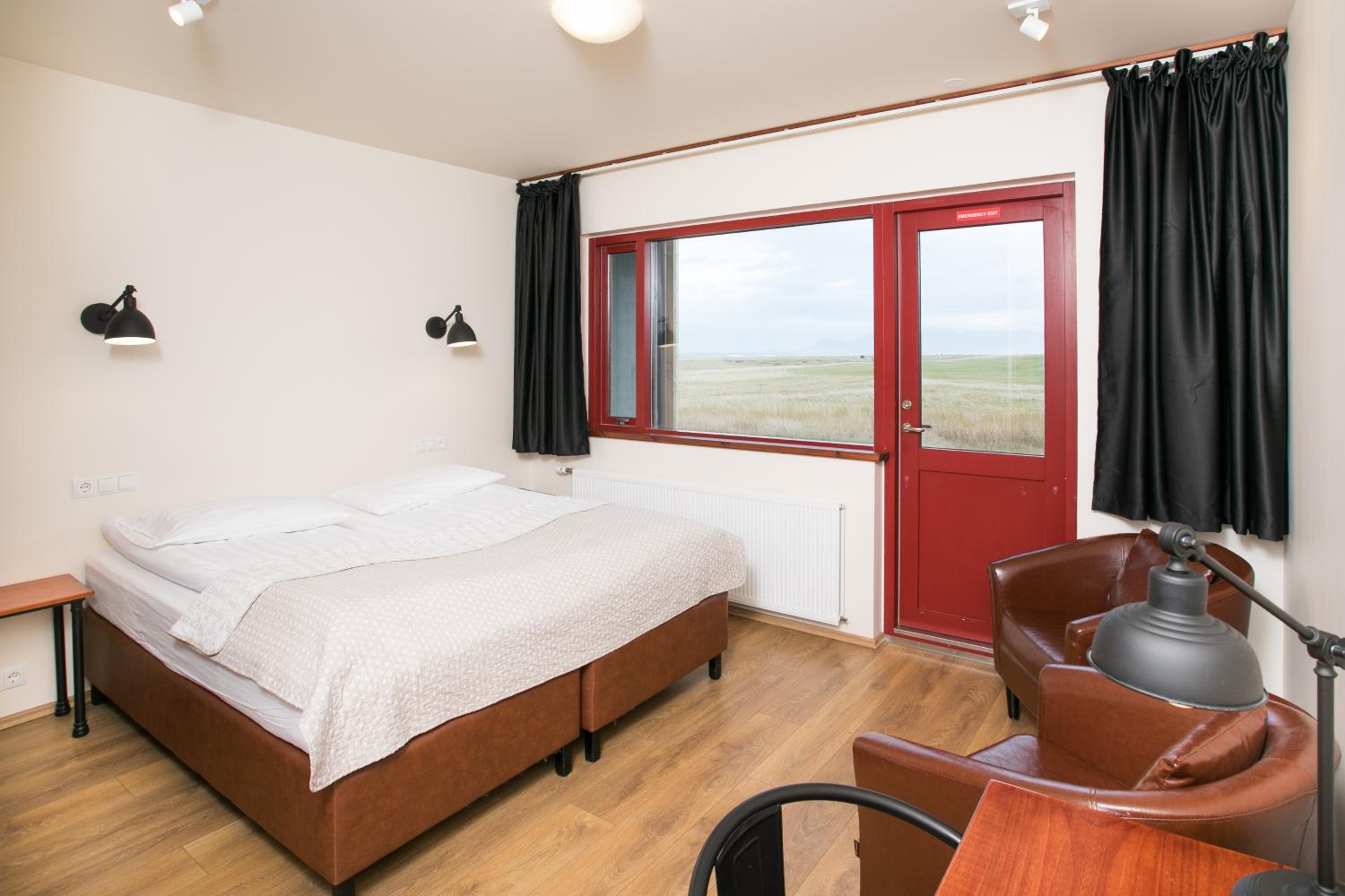 Twin Room - Photo 5