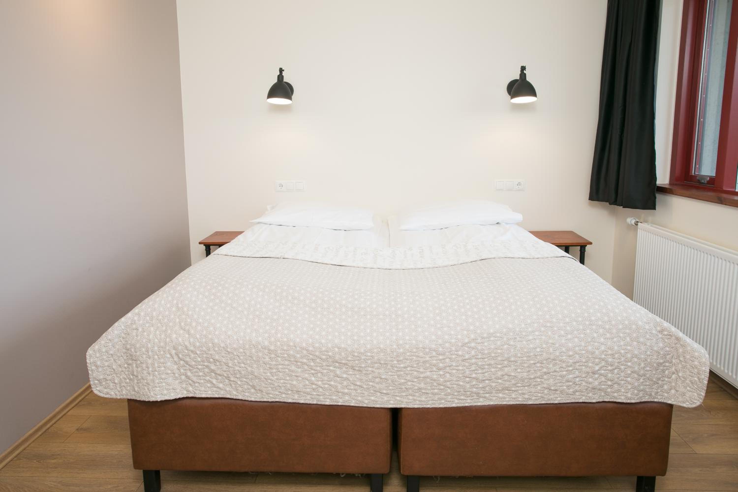 Twin Room - Photo 4