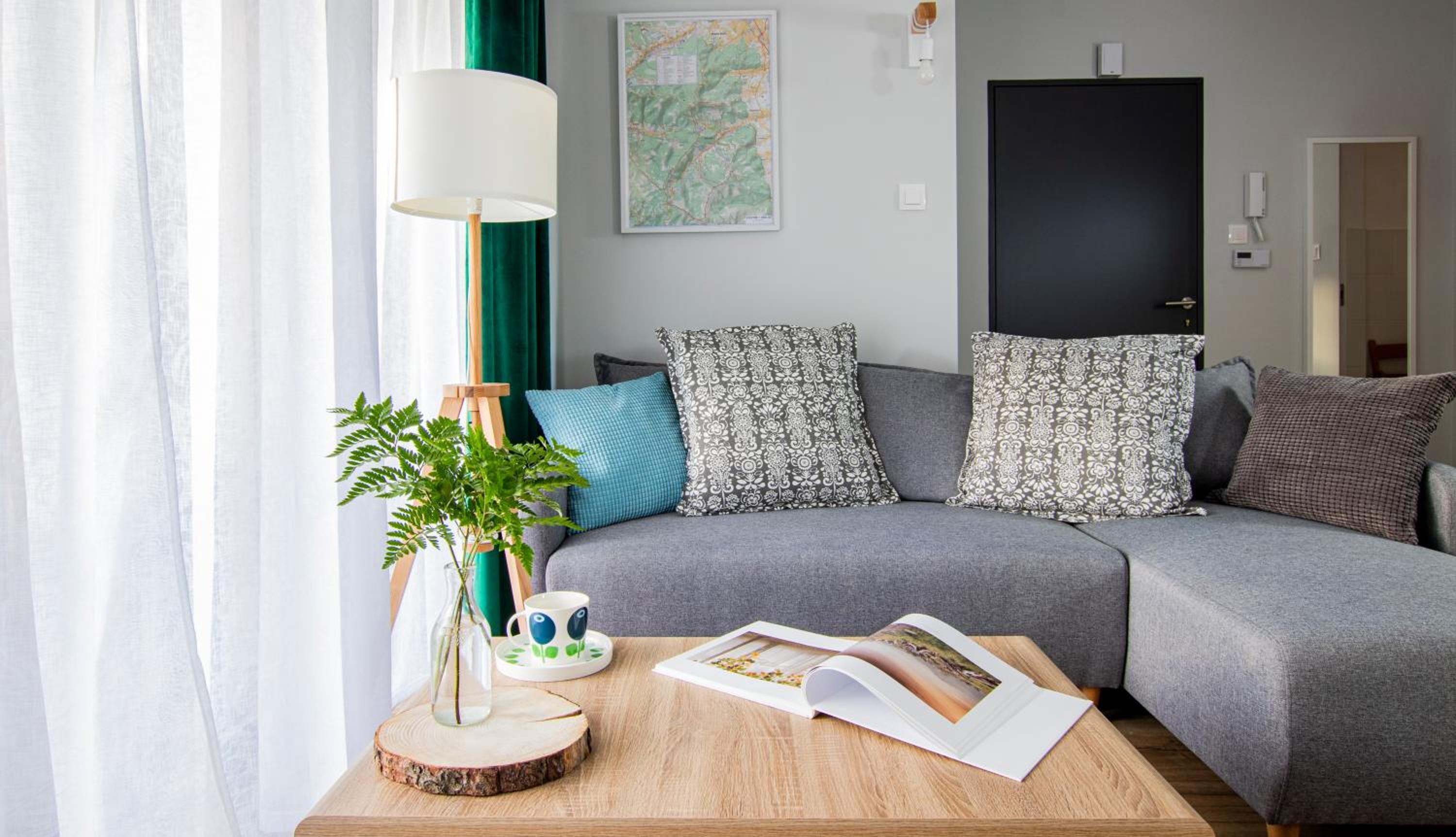 One-Bedroom Apartment - Photo 1