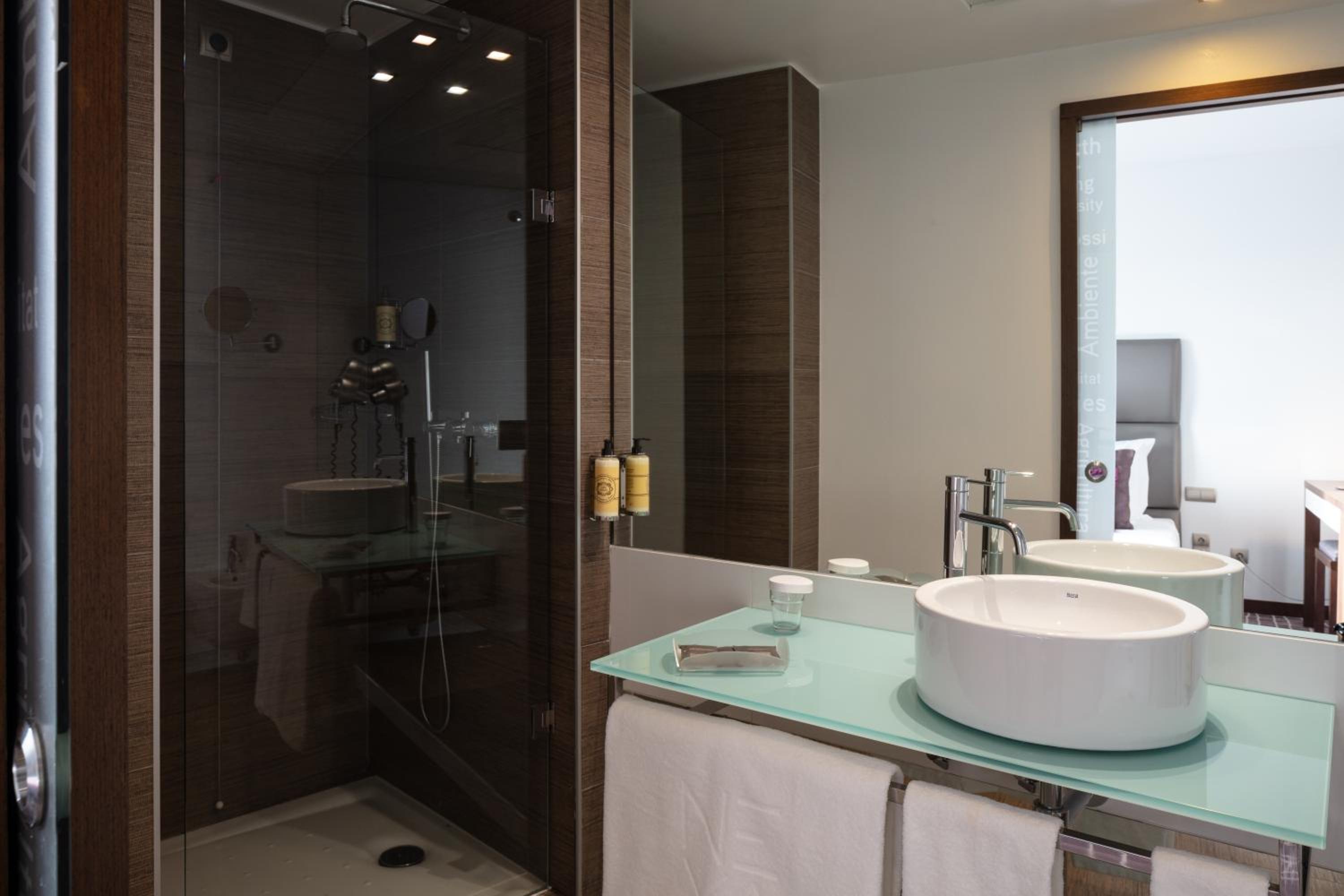 Double Room - Photo 4