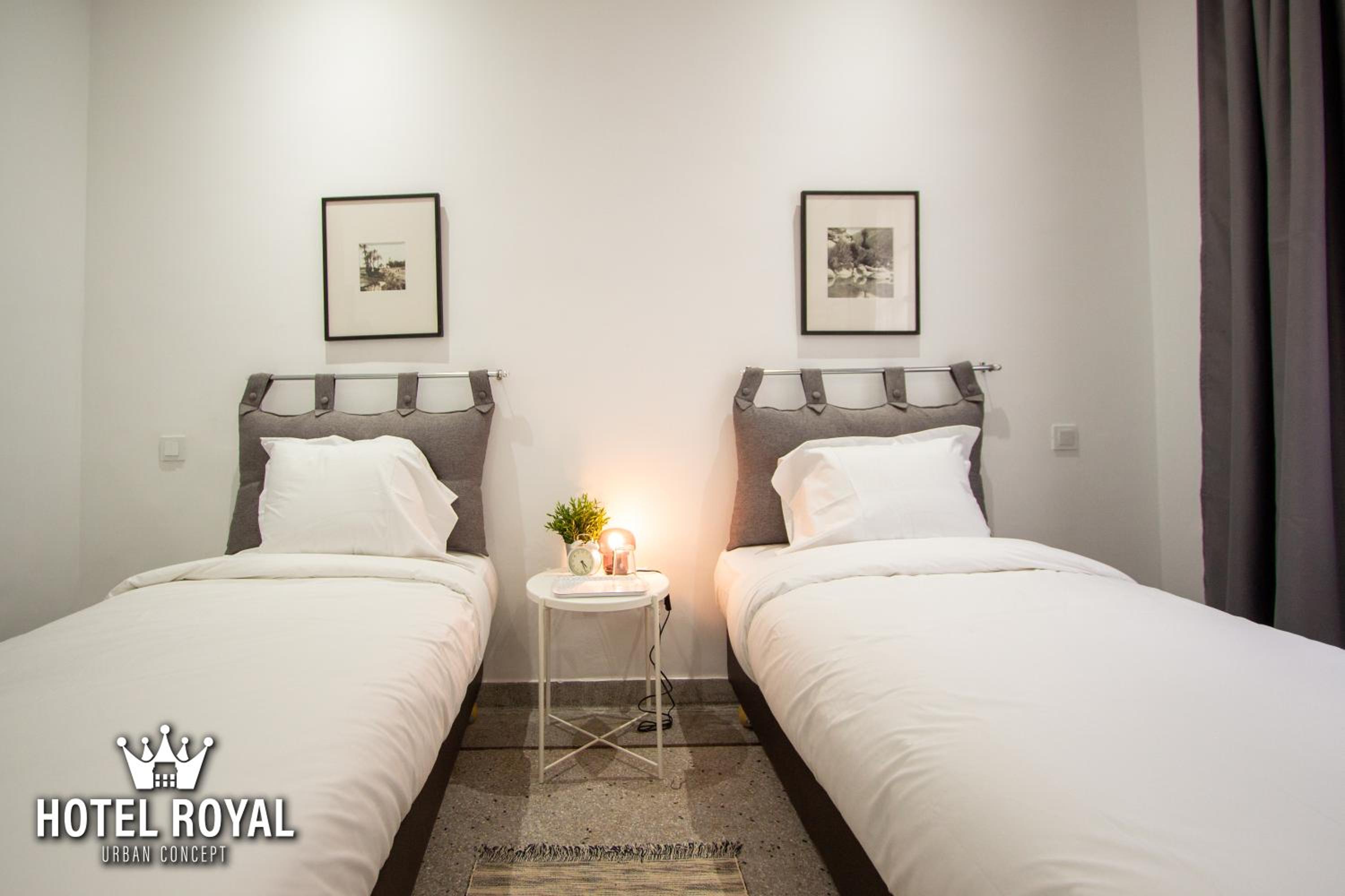 Double or Twin Room - Photo 15