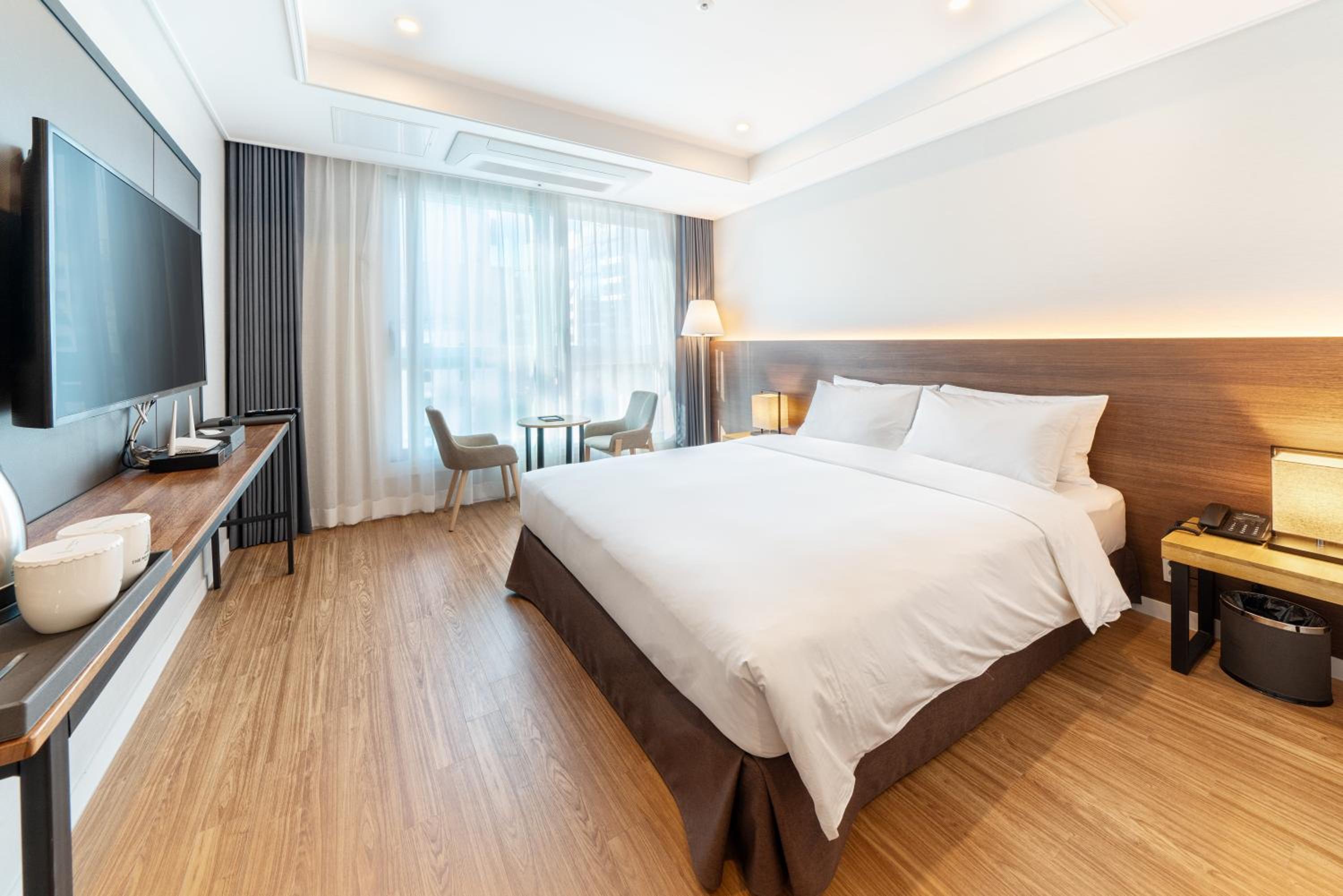 Standard Double Room - Photo 5