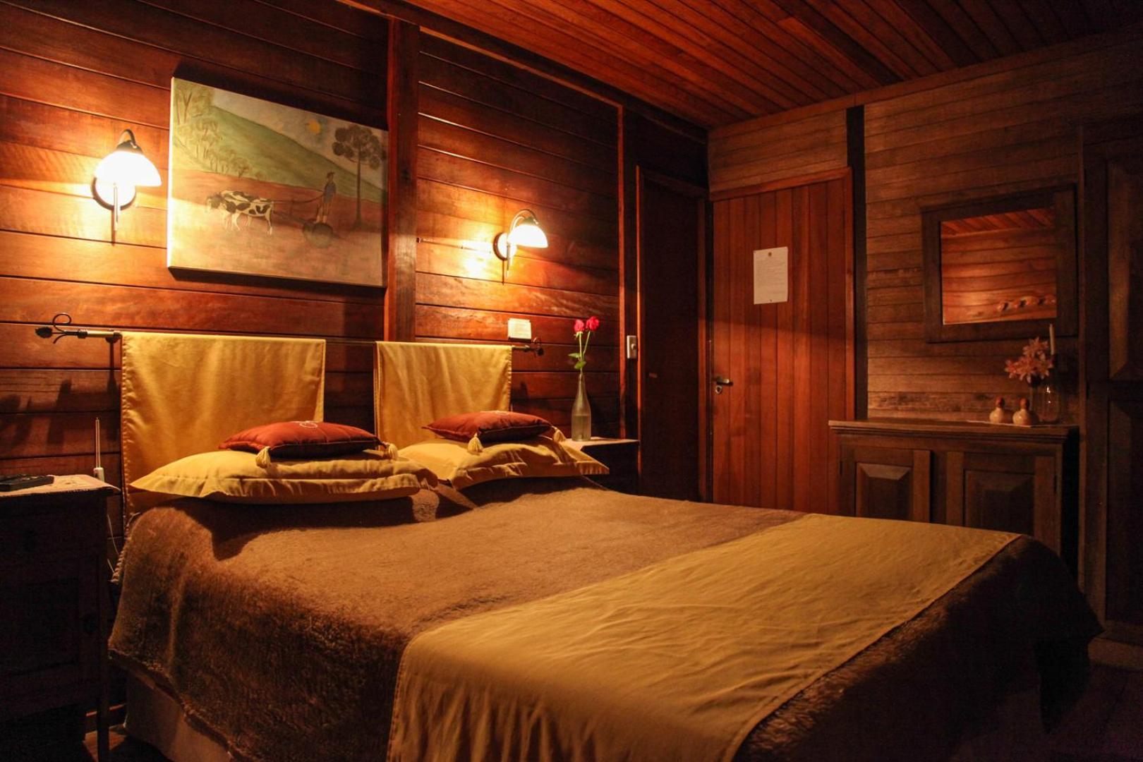 Double Room with Spa Bath photo 2