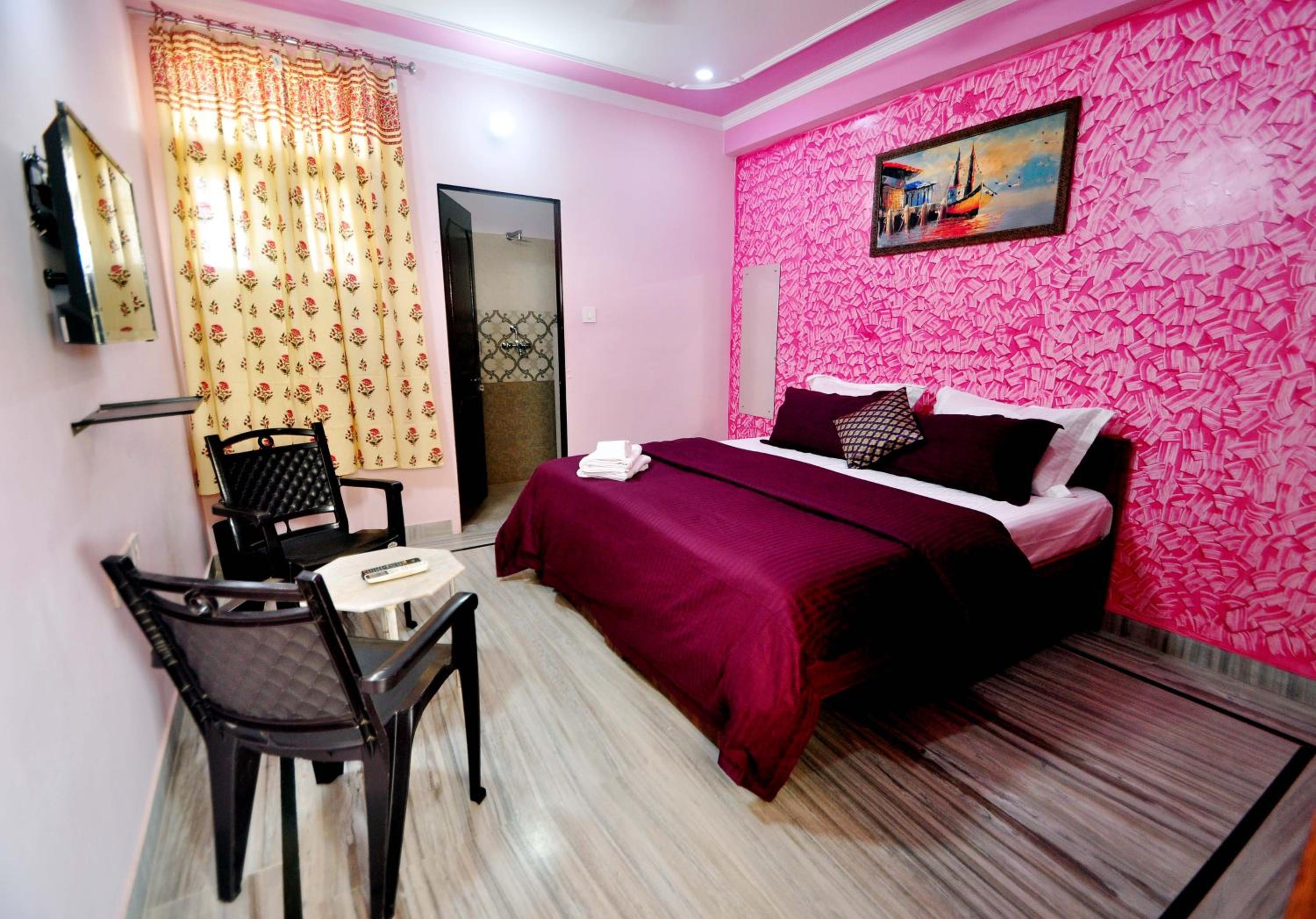 Standard Double Room - Photo 2
