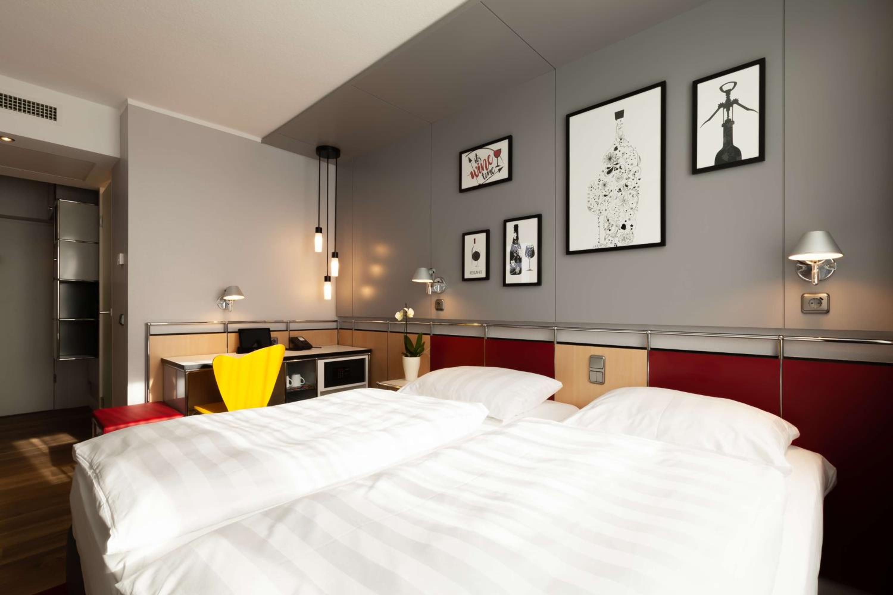 Space Double Room