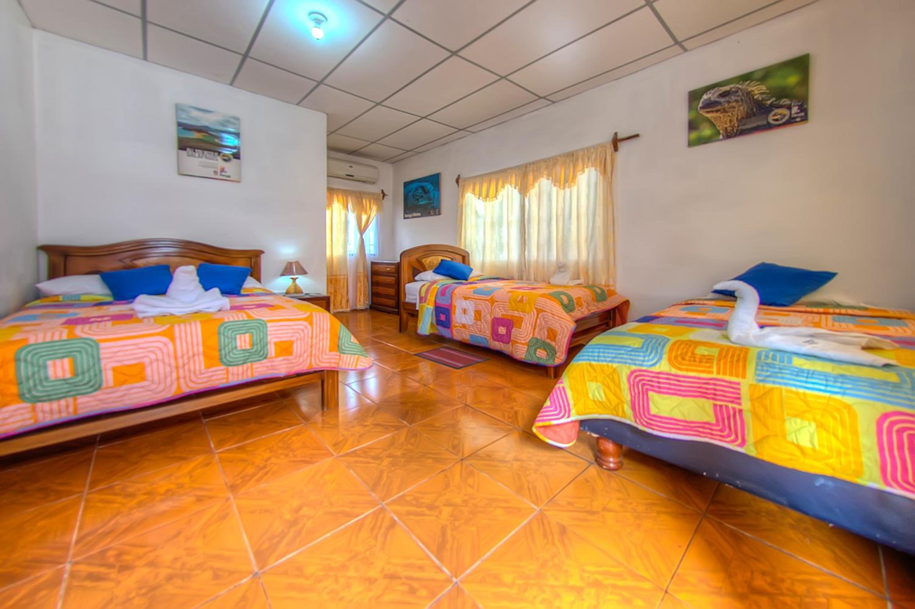 Quadruple Room with Private Bathroom