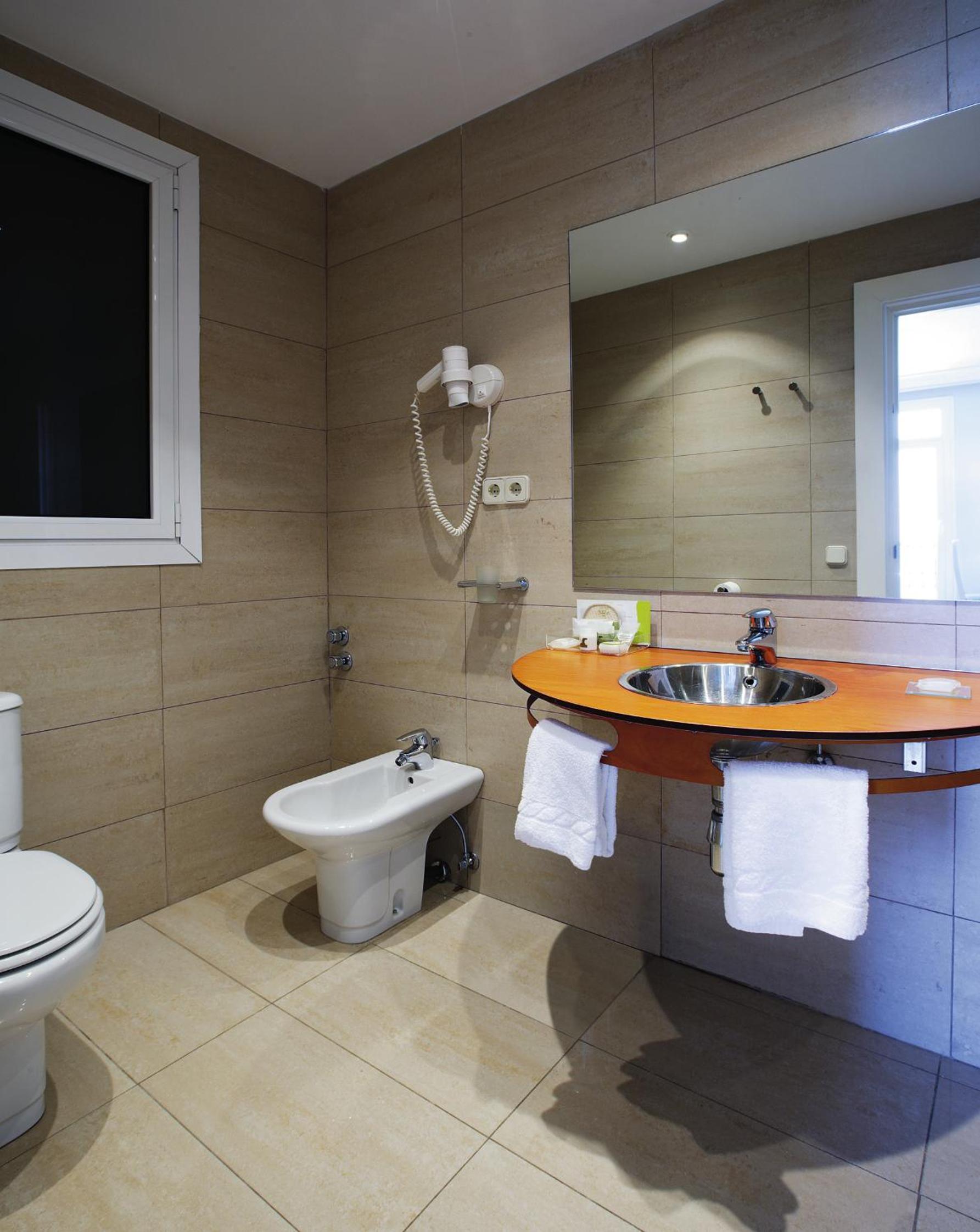 Double or Twin Room photo 2