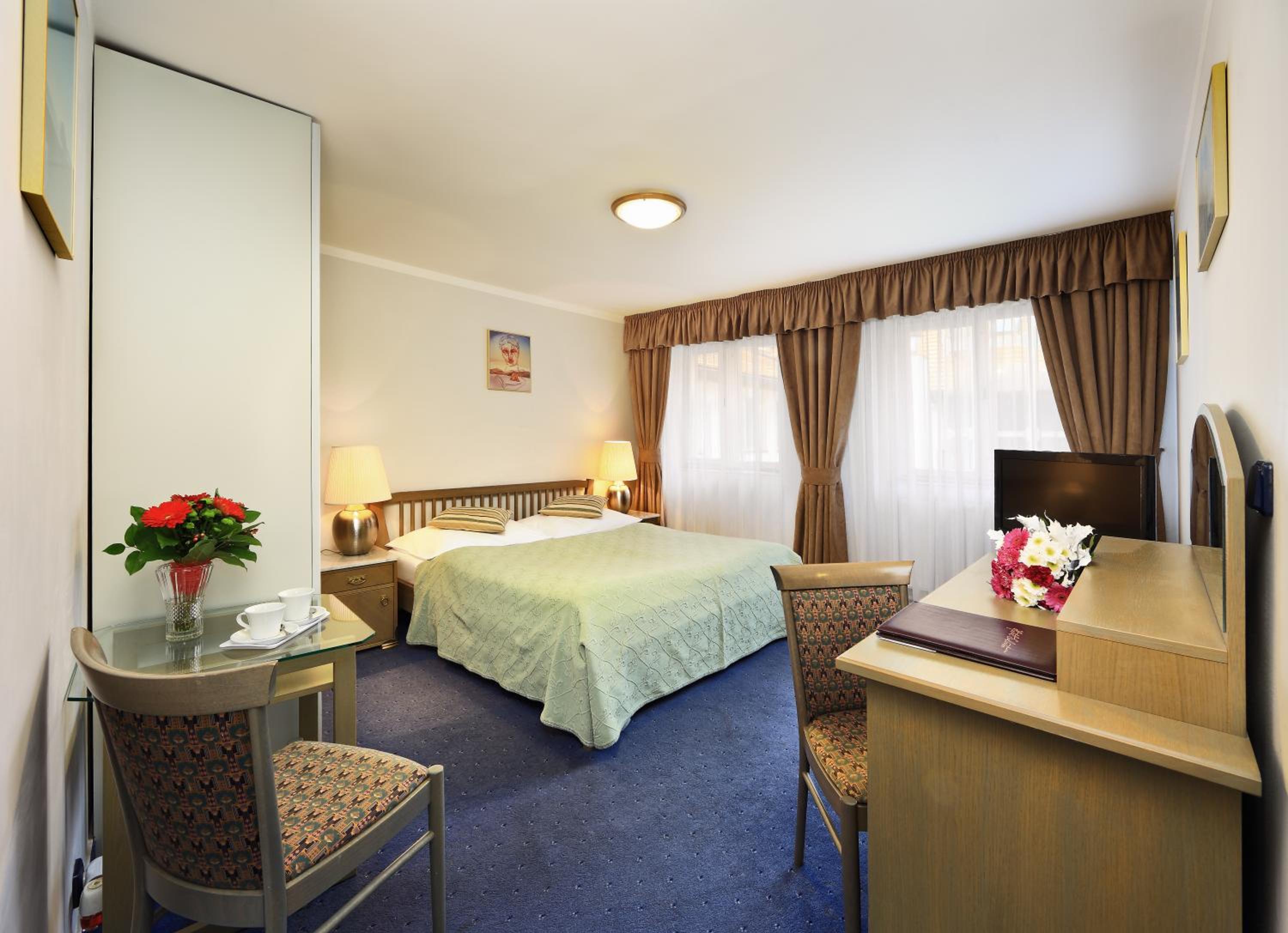 Suite (4 Adults) thumbnail 6
