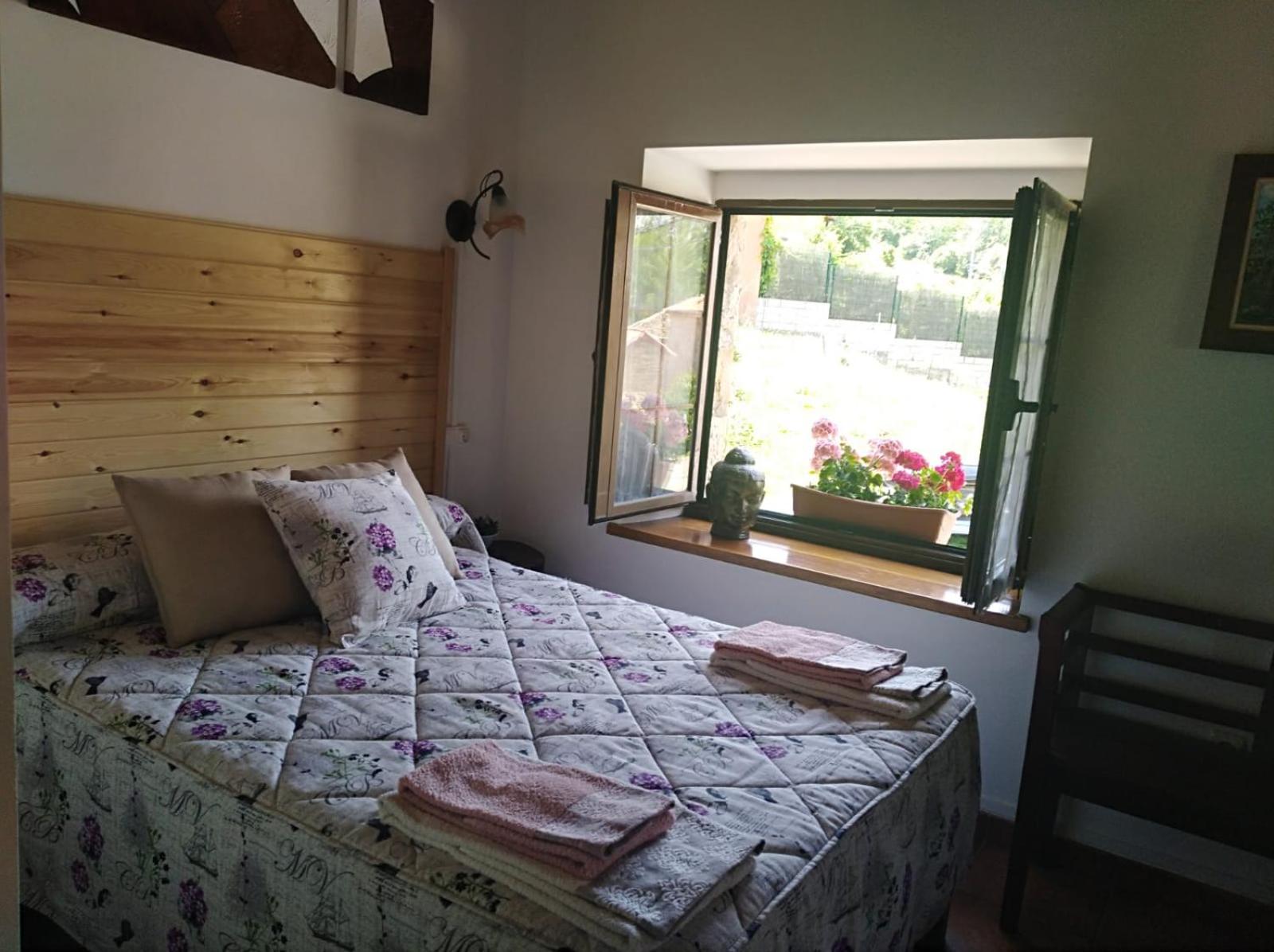 Two-Bedroom House photo 3