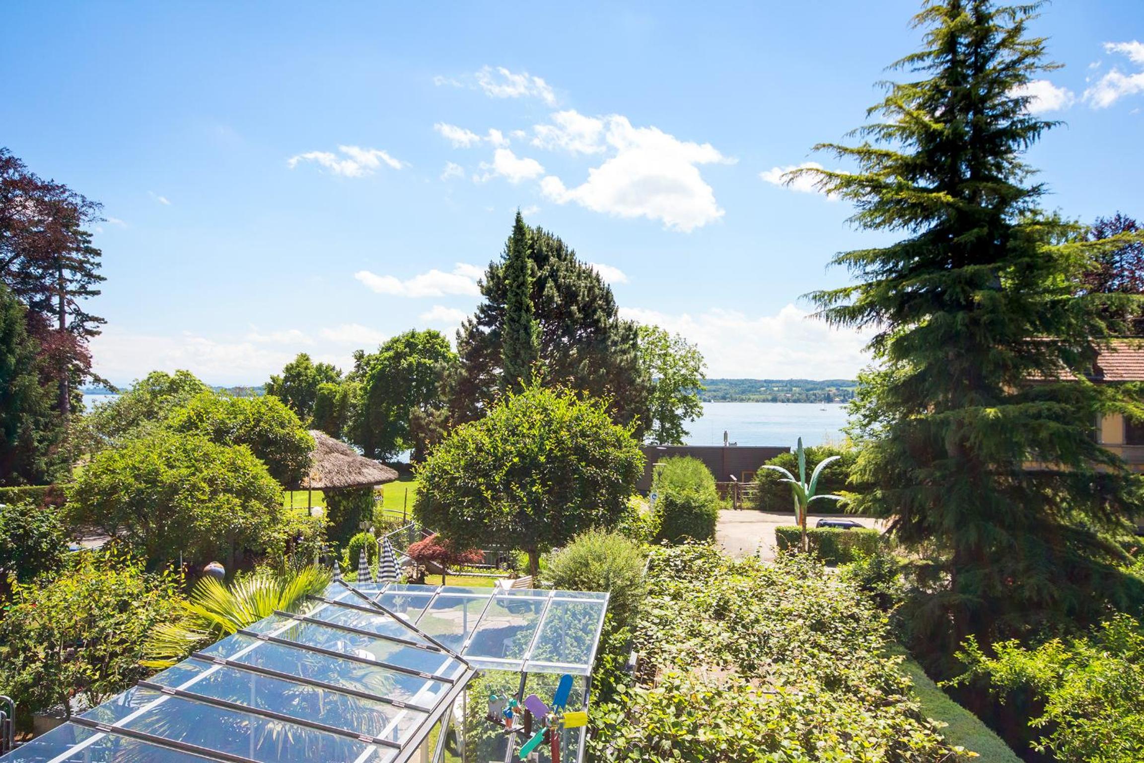 Superior Double Room with Balcony and Lake View
