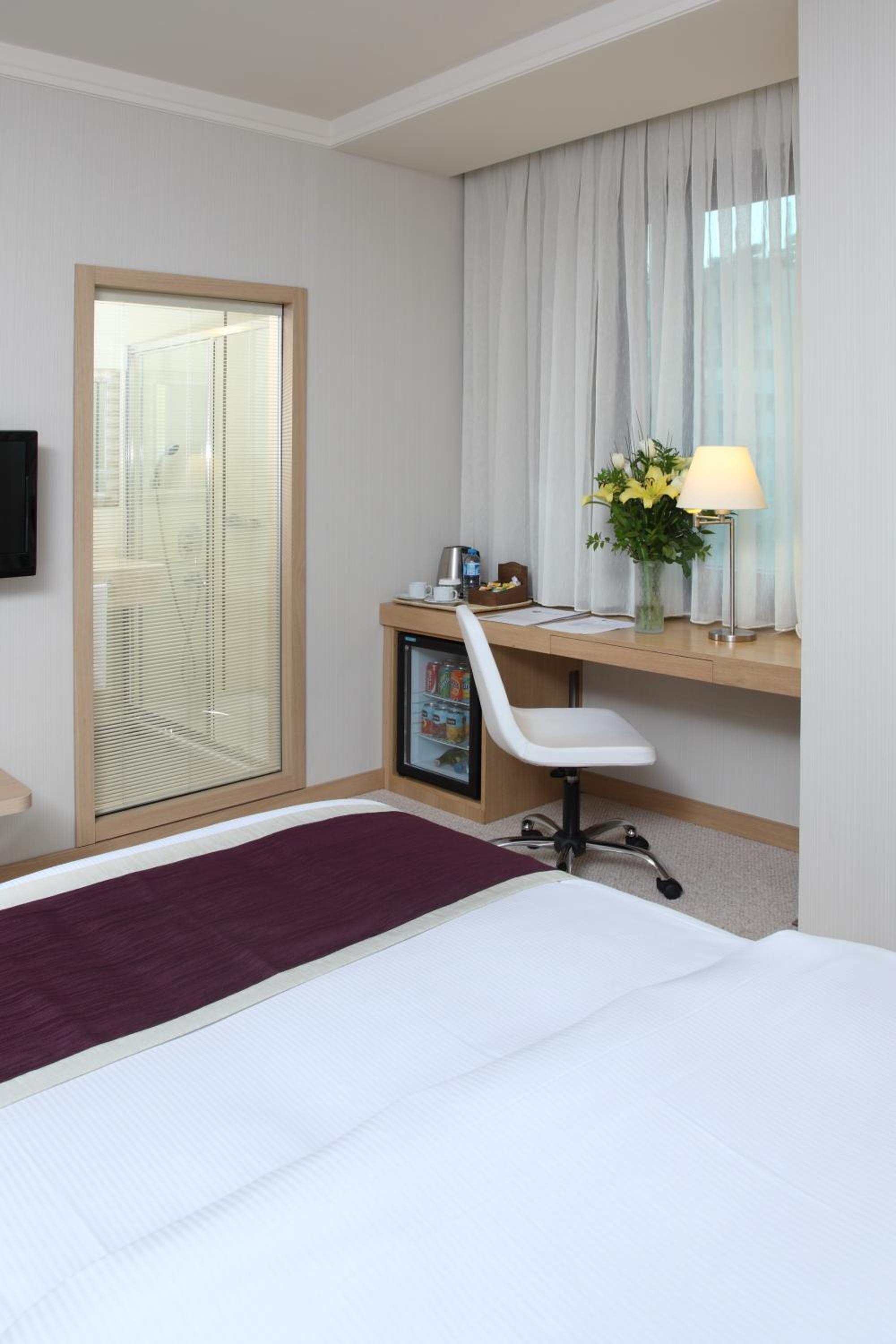 Standard Twin Room photo 3