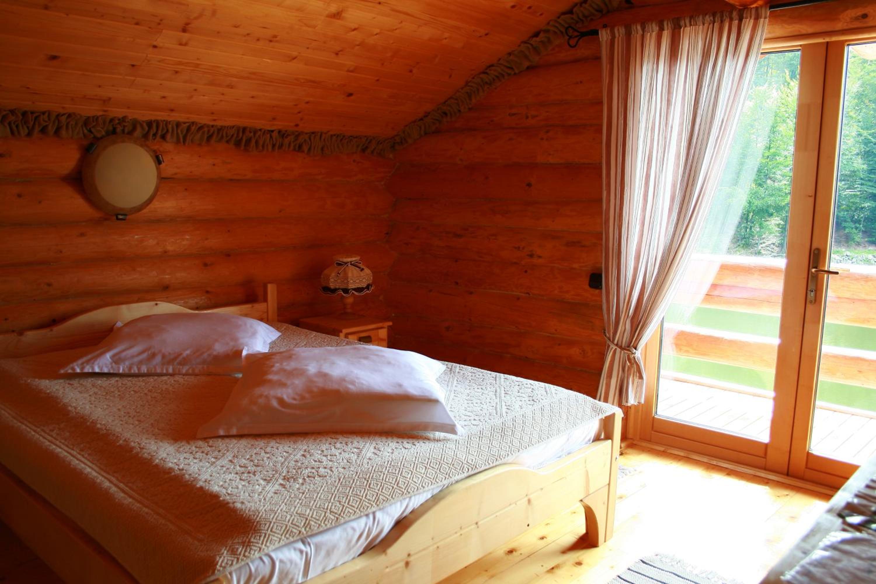 Double Room with Balcony - Photo 1