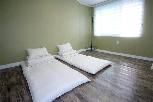 Twin Room - Photo 14