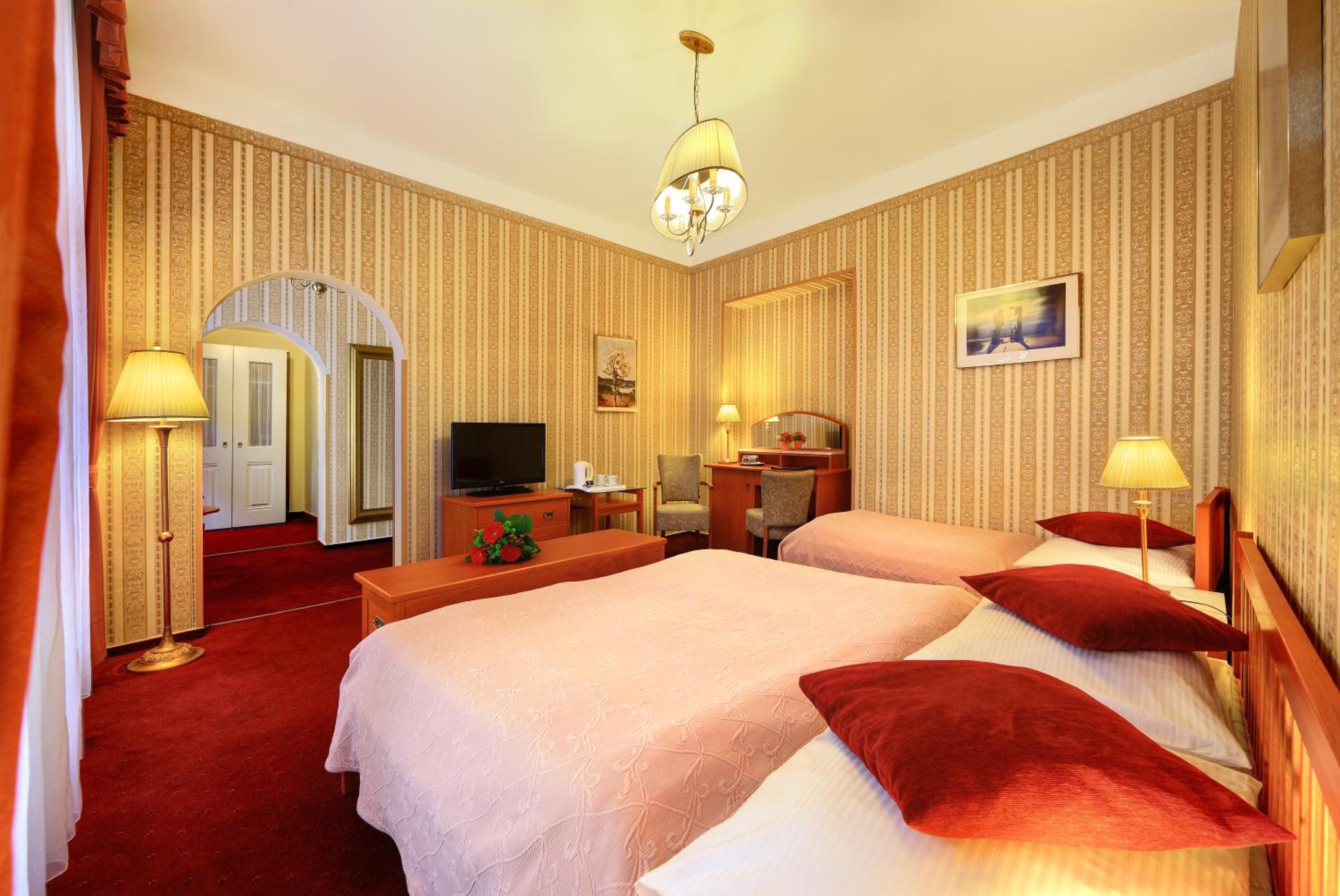 Triple Room