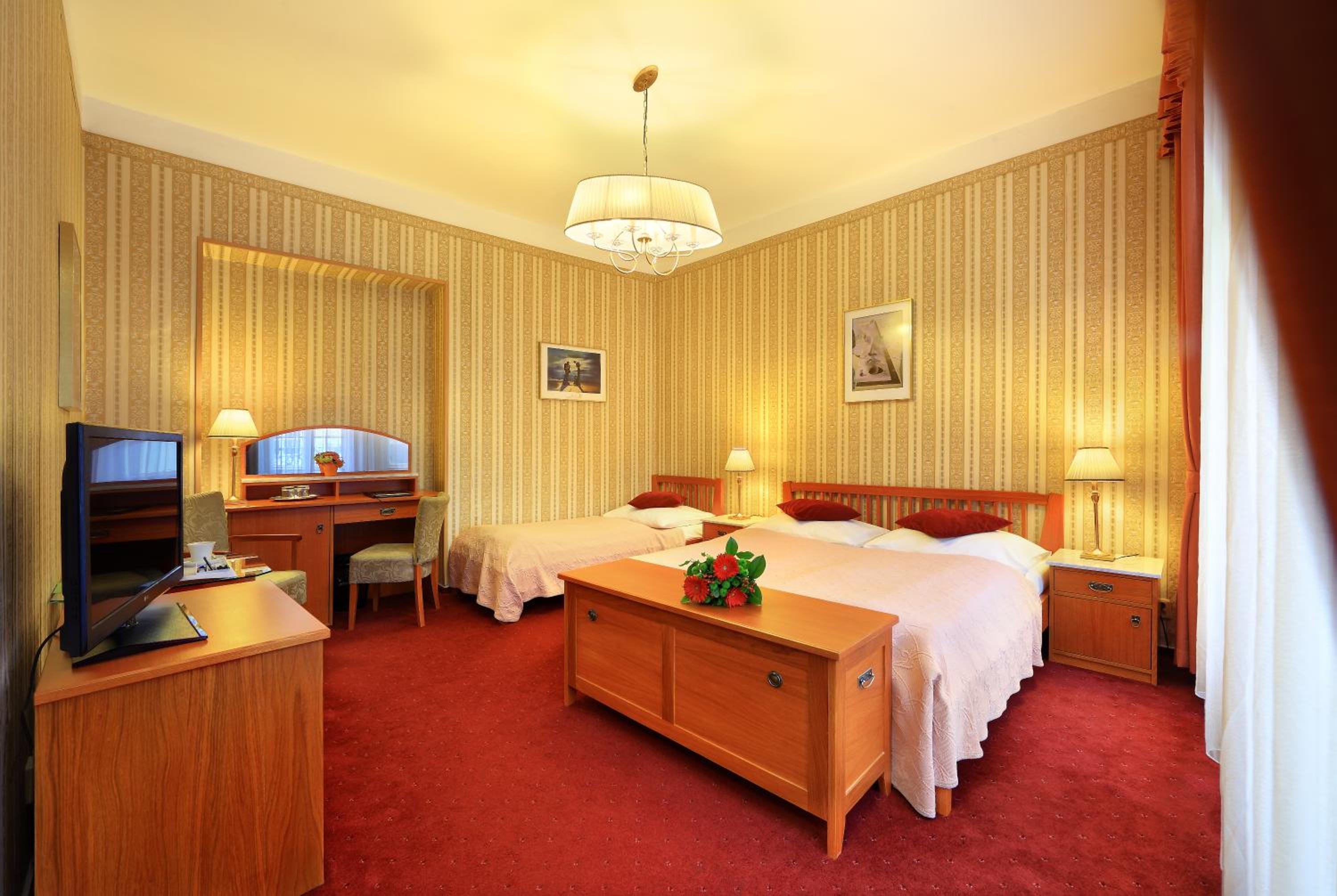 Triple Room
